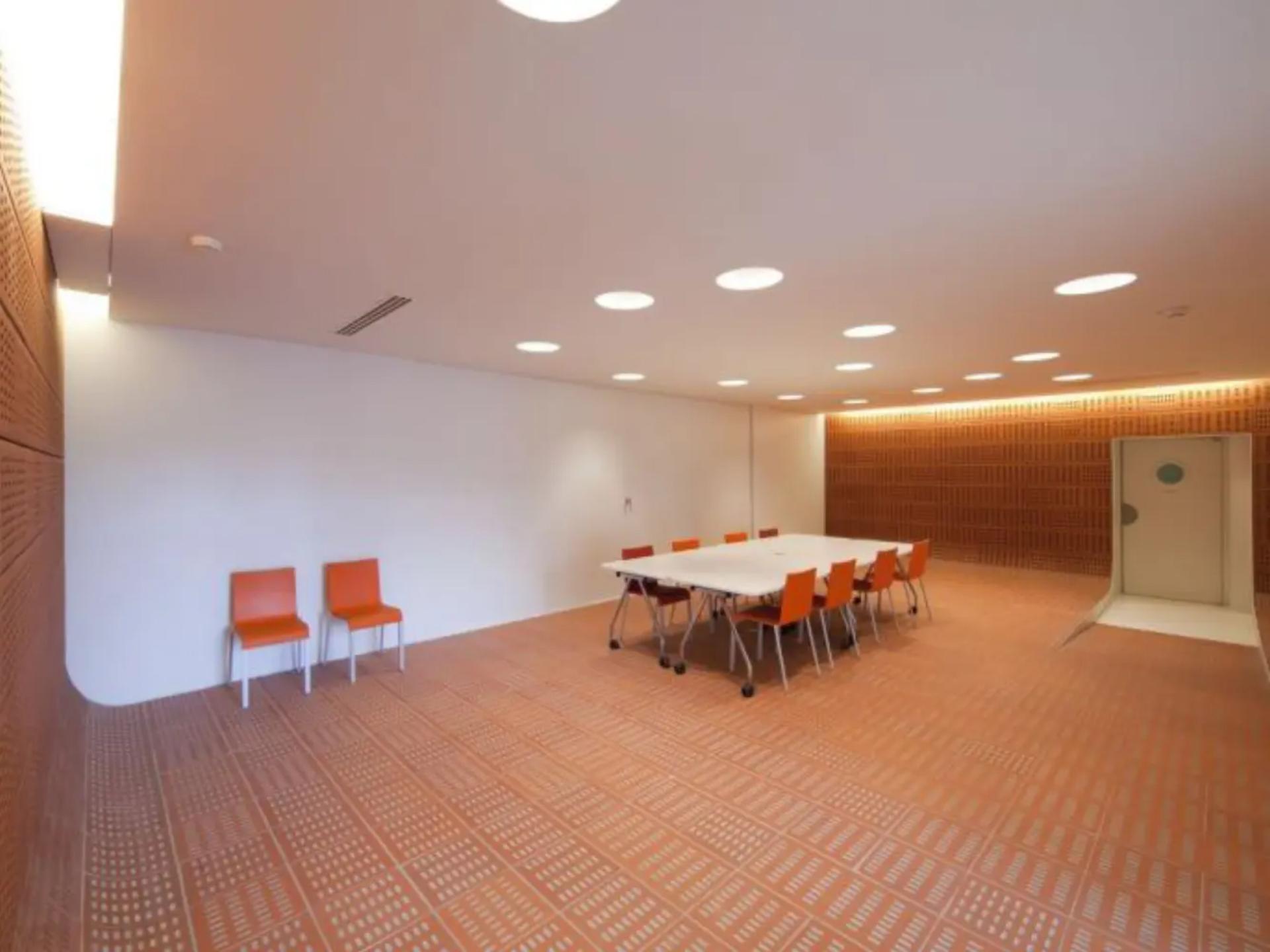 Carlu Room
