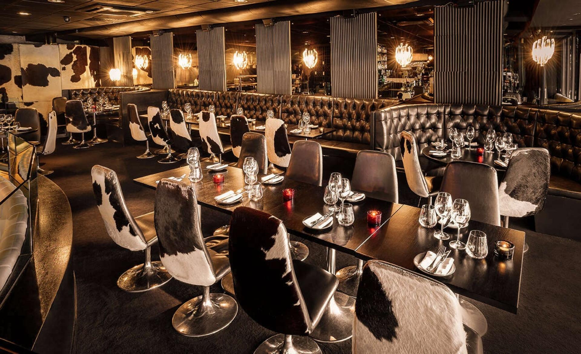 Raised Area (Group Dining)