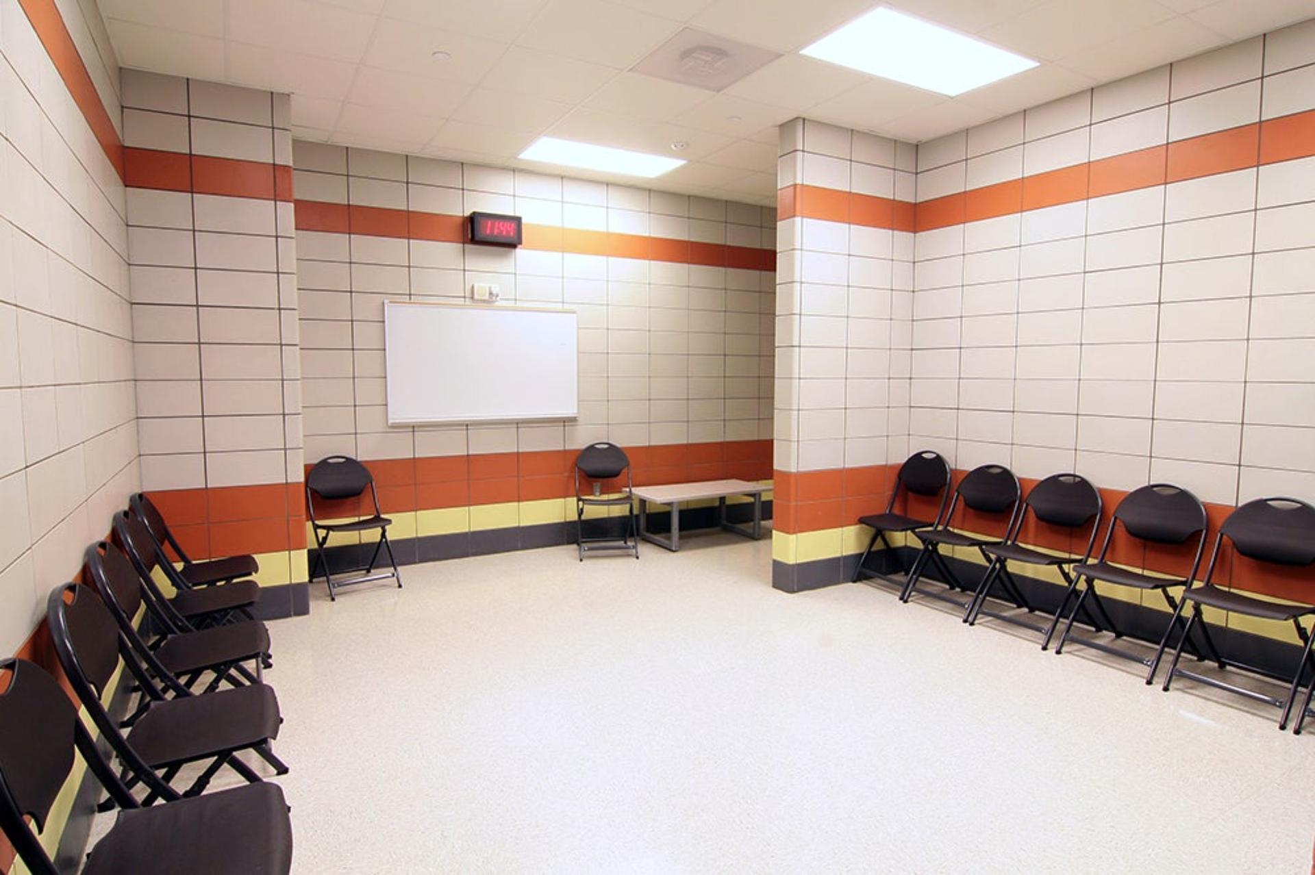  Locker Room