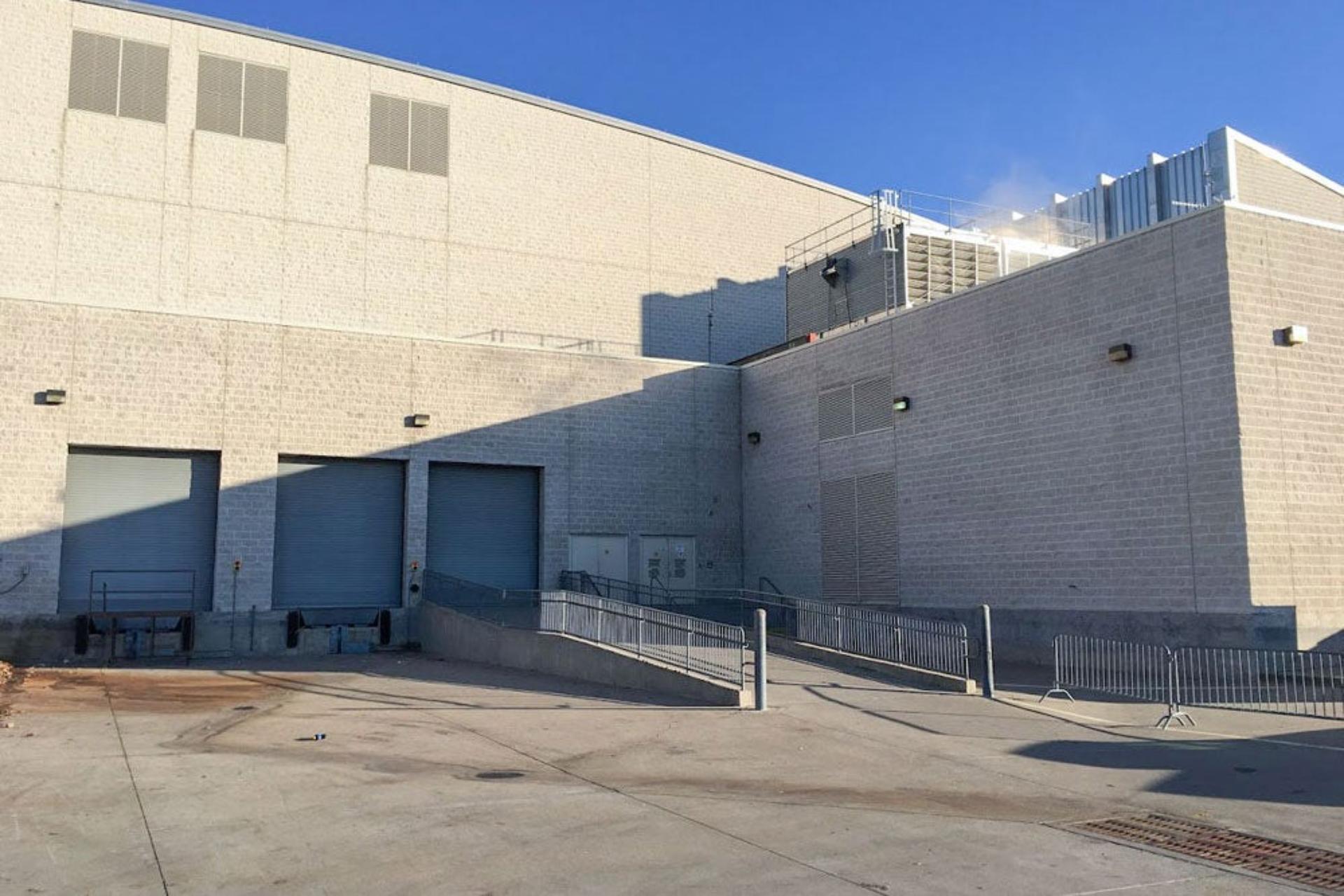  Loading Dock & Marshaling Area