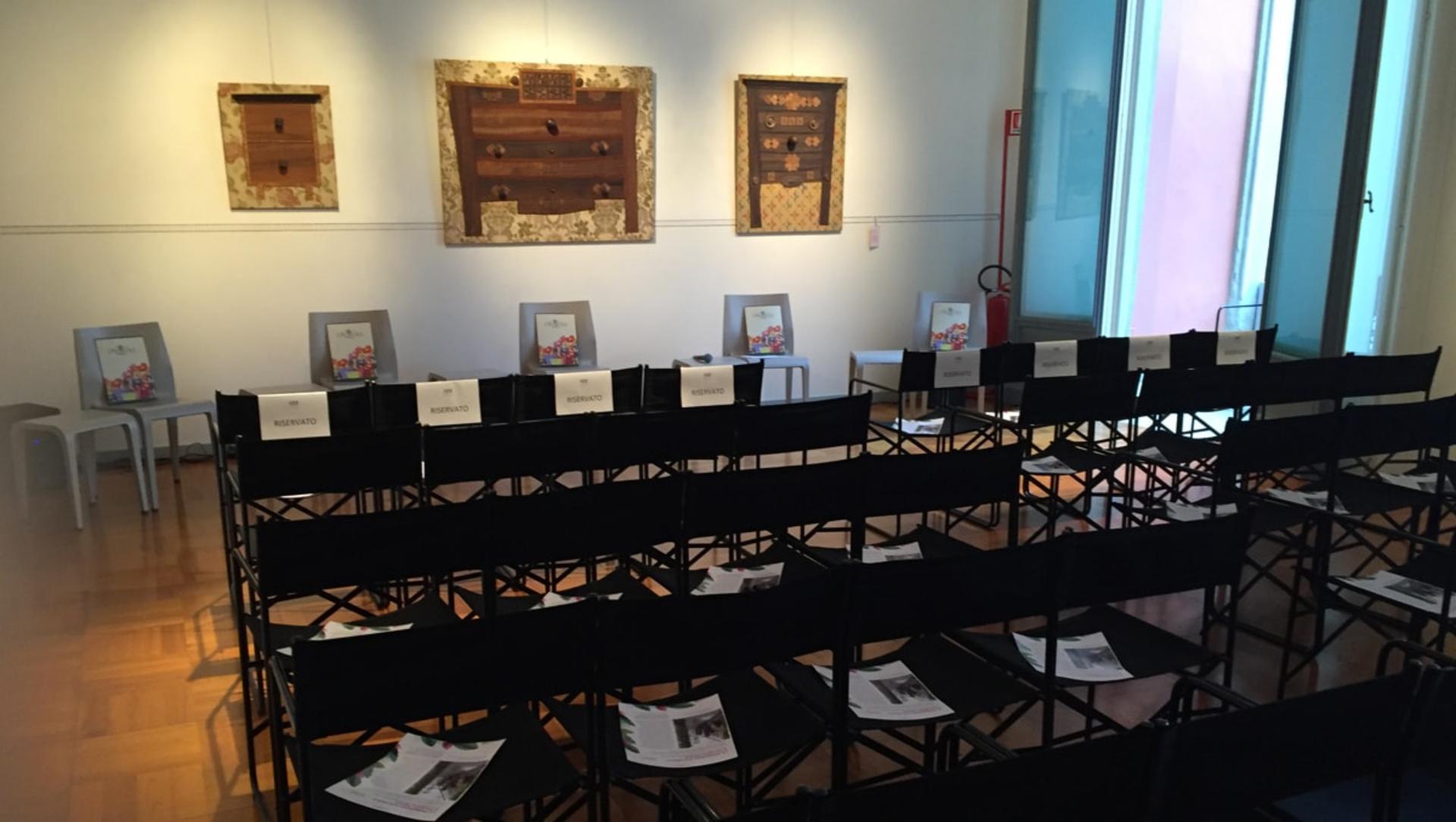 Art Collector Room