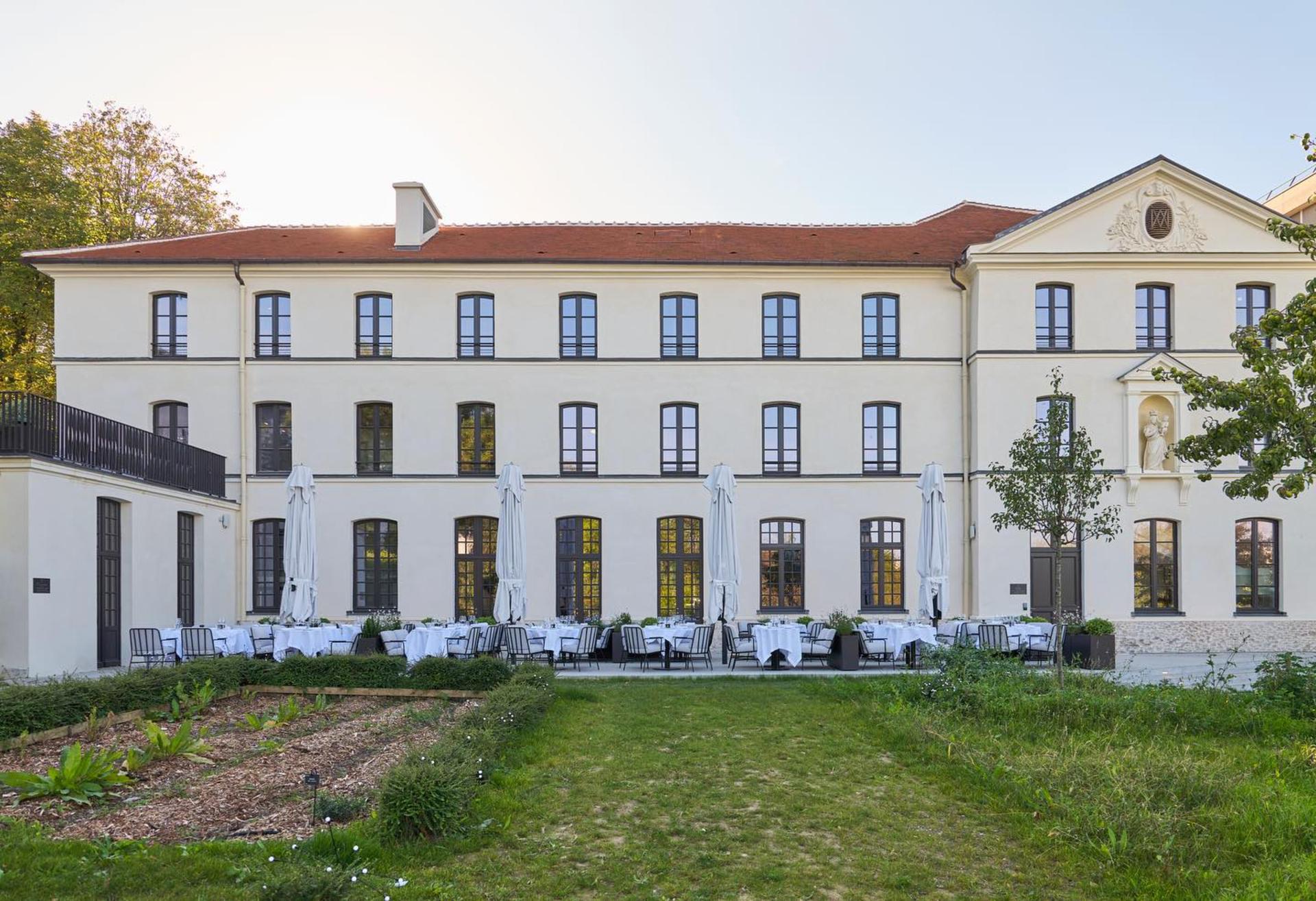 Garden Terrace