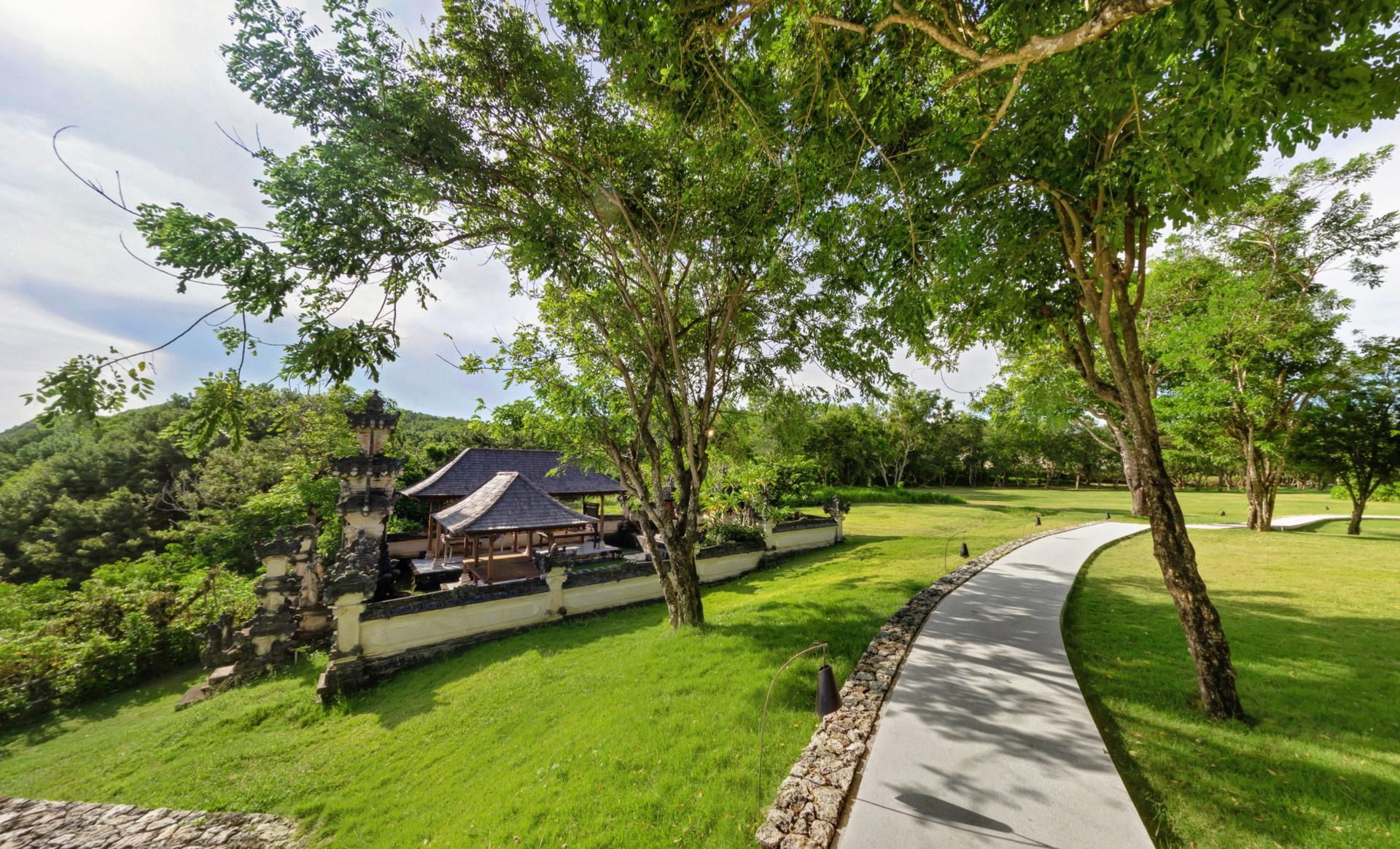 The Pavilion Outdoor Lawn