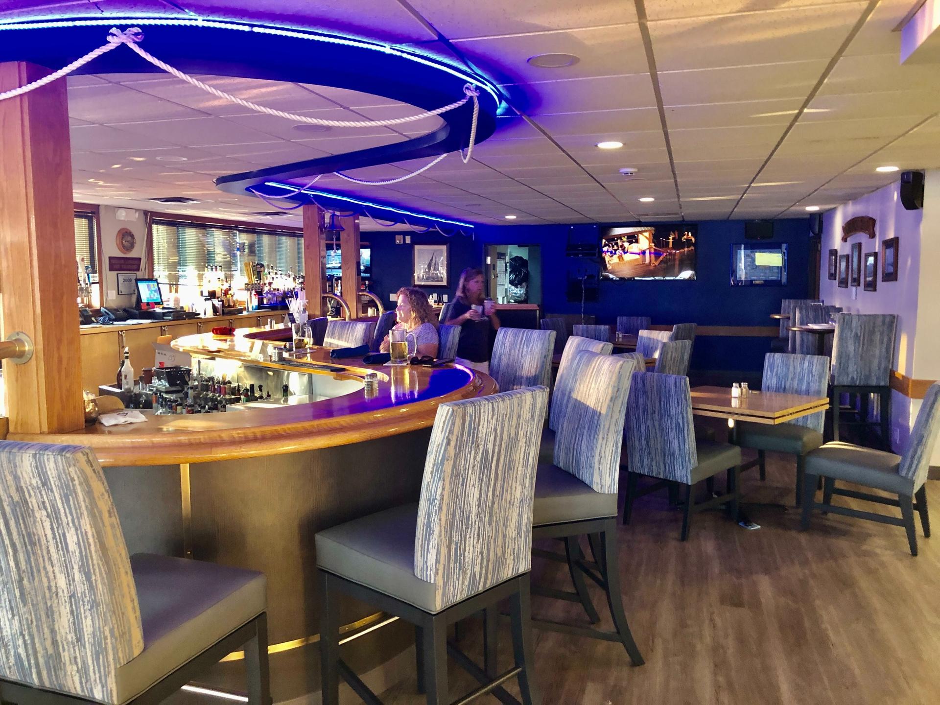Cocktail Lounge