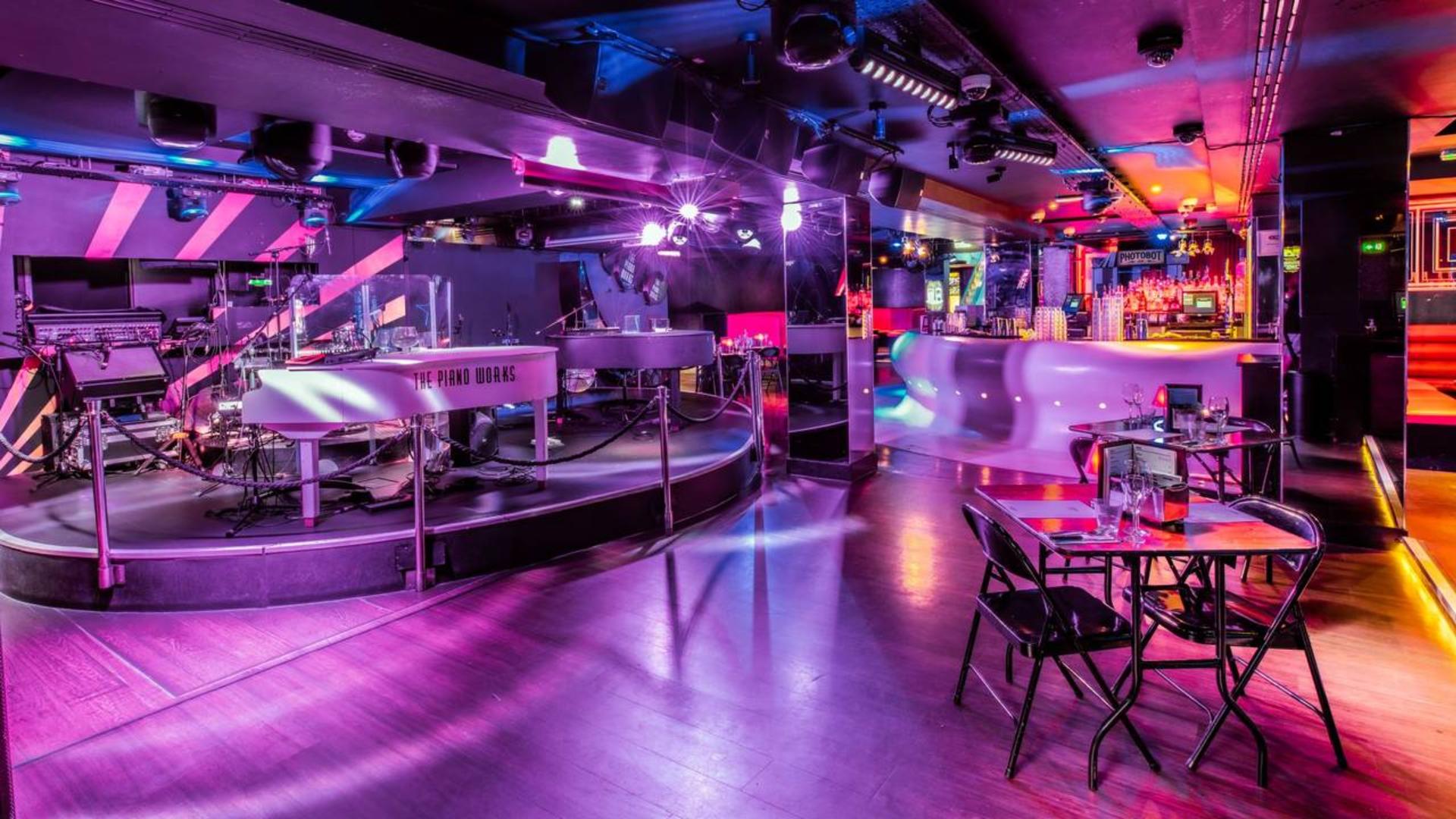London’s Best Live Music Bars To Dance The Night Away In