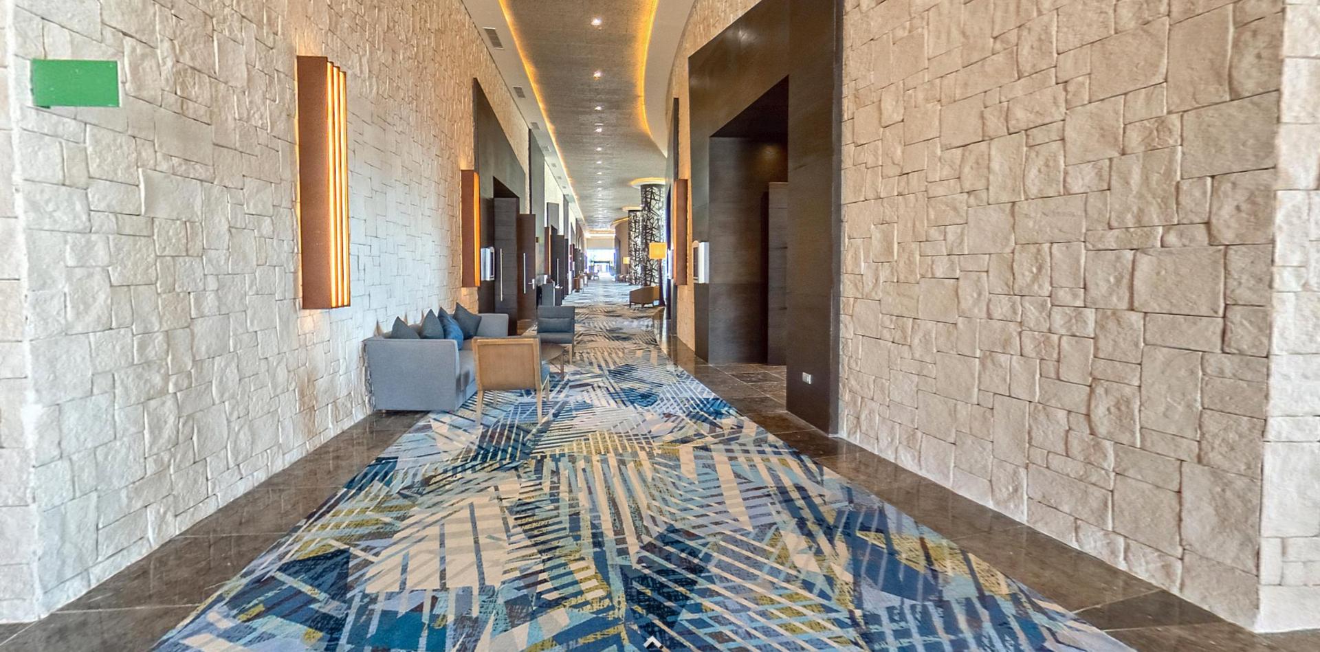 Santo Domingo Foyer