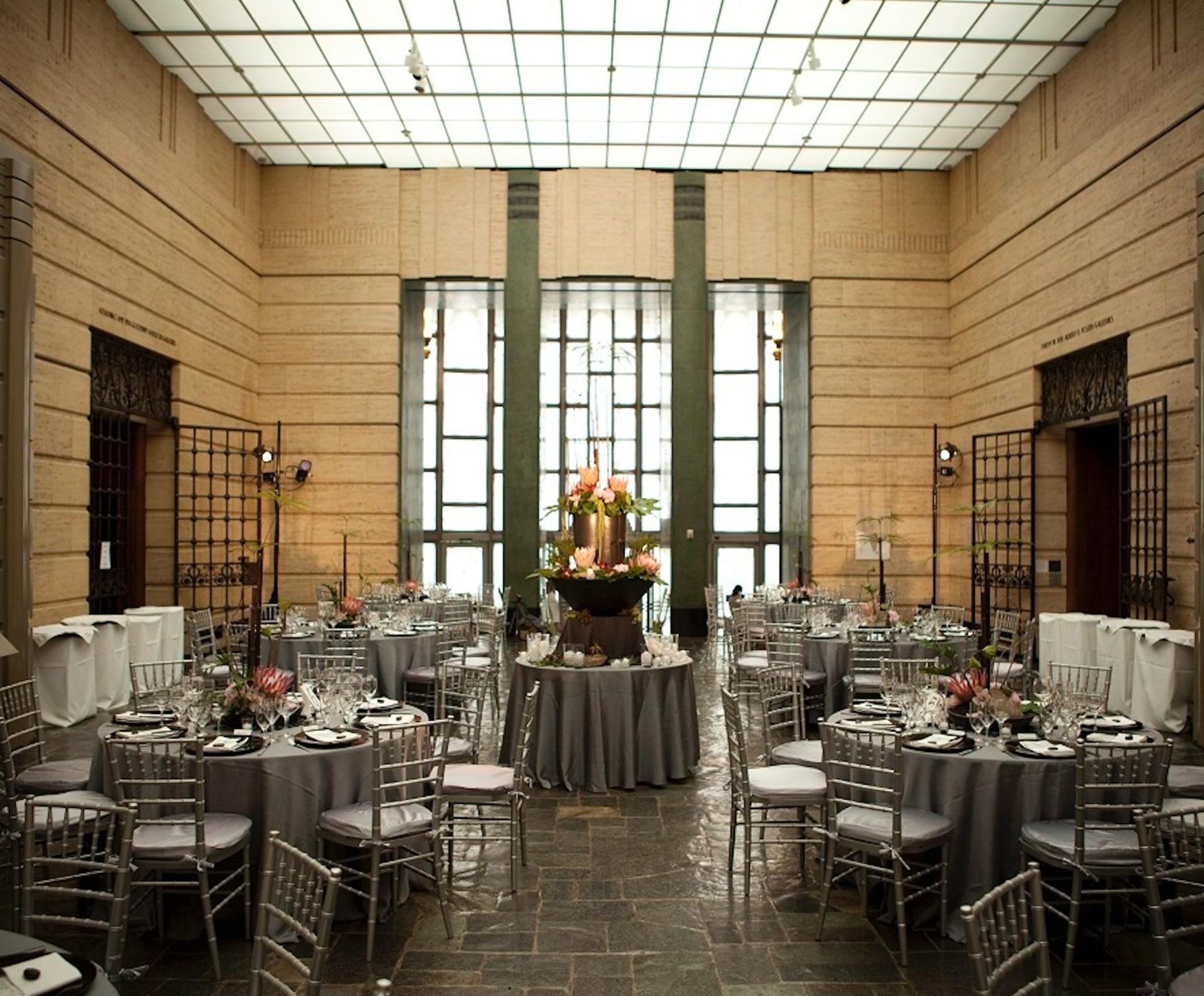 Fuller Garden Court & Park Lobby