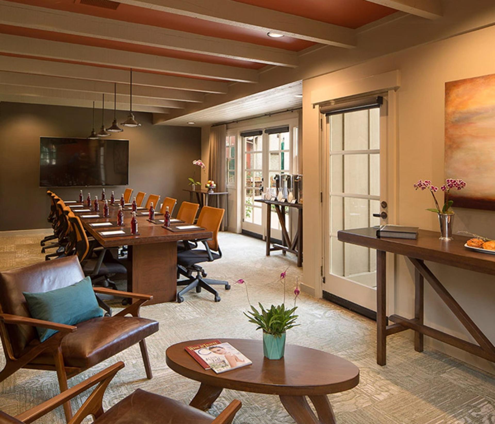Estate Room
