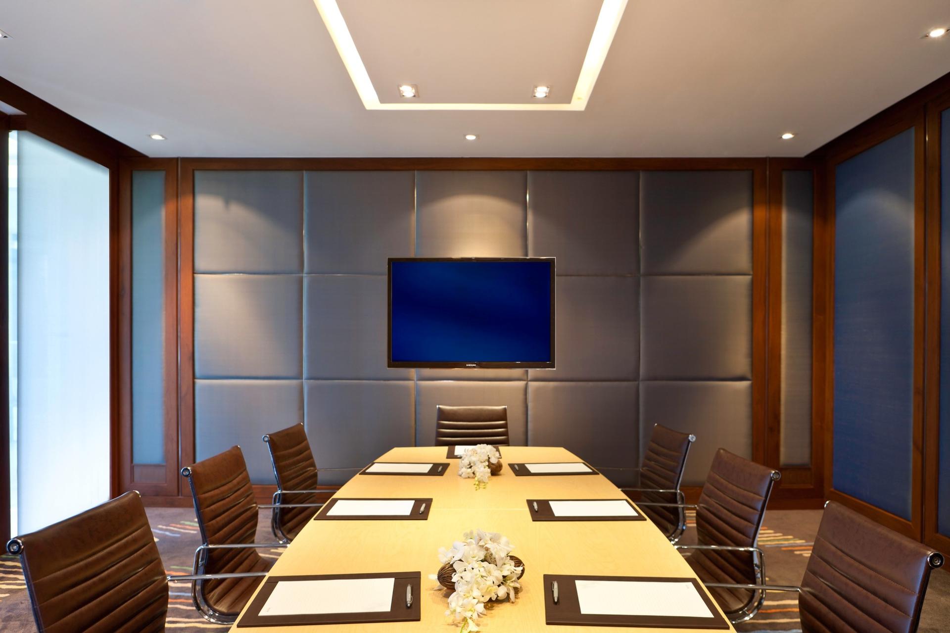 Refresh Meeting Room	