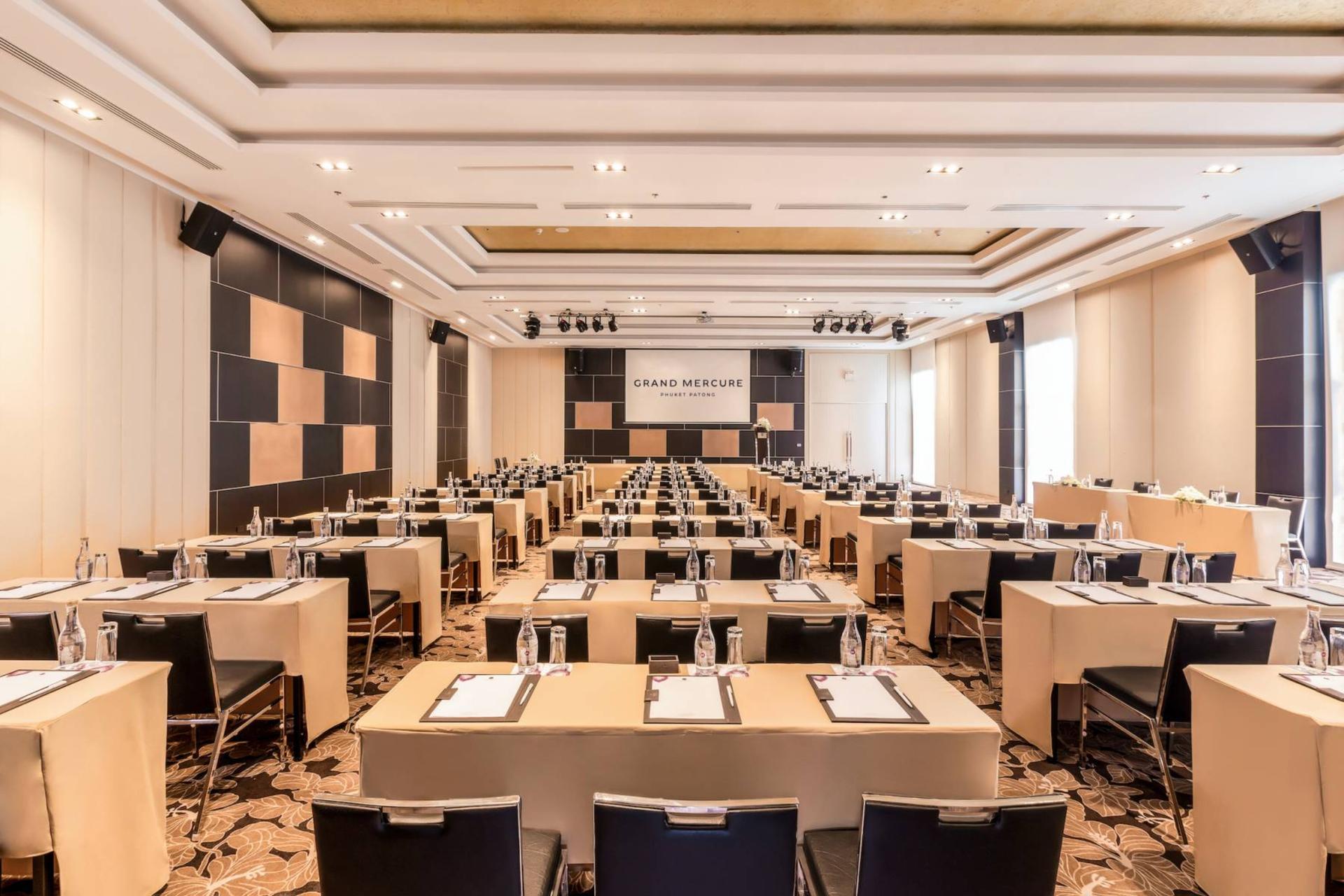 Grand M Ballroom