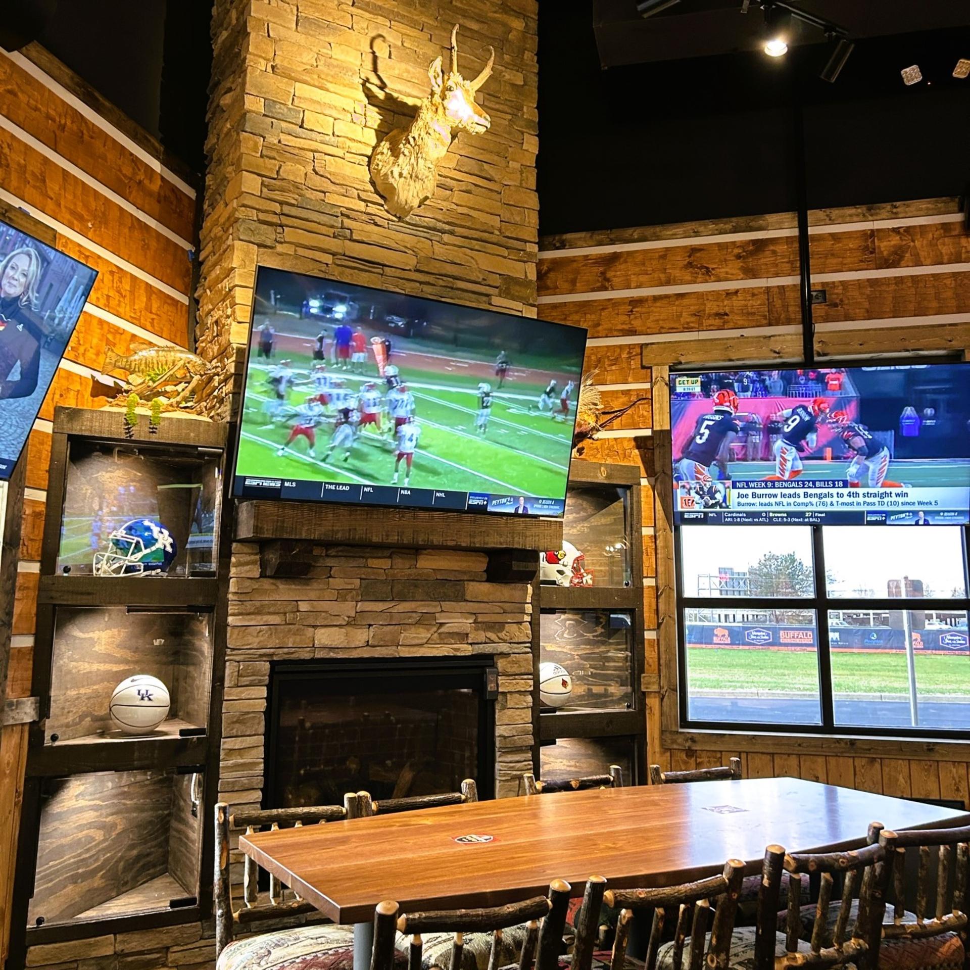 Full Buyout of Twin Peaks Louisville-Oxmoor Sports Bar & Restaurant