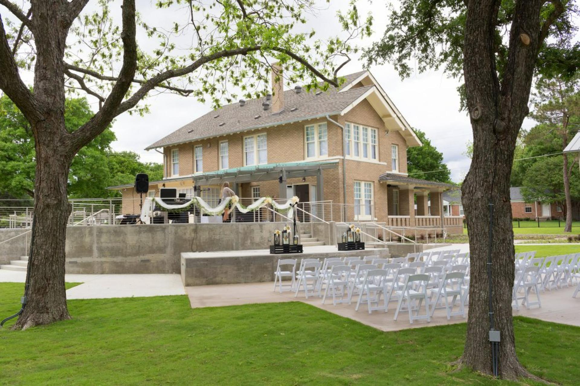 Outdoor Performance Deck