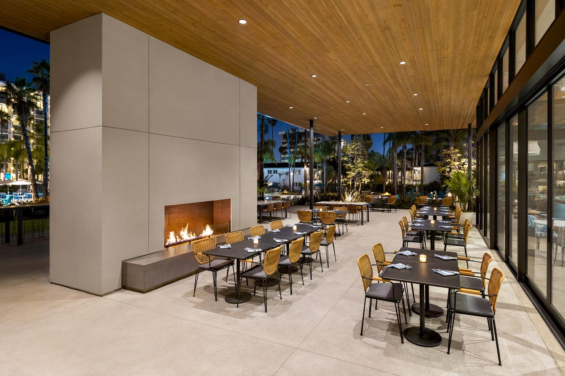 Martini Lawn + Patio