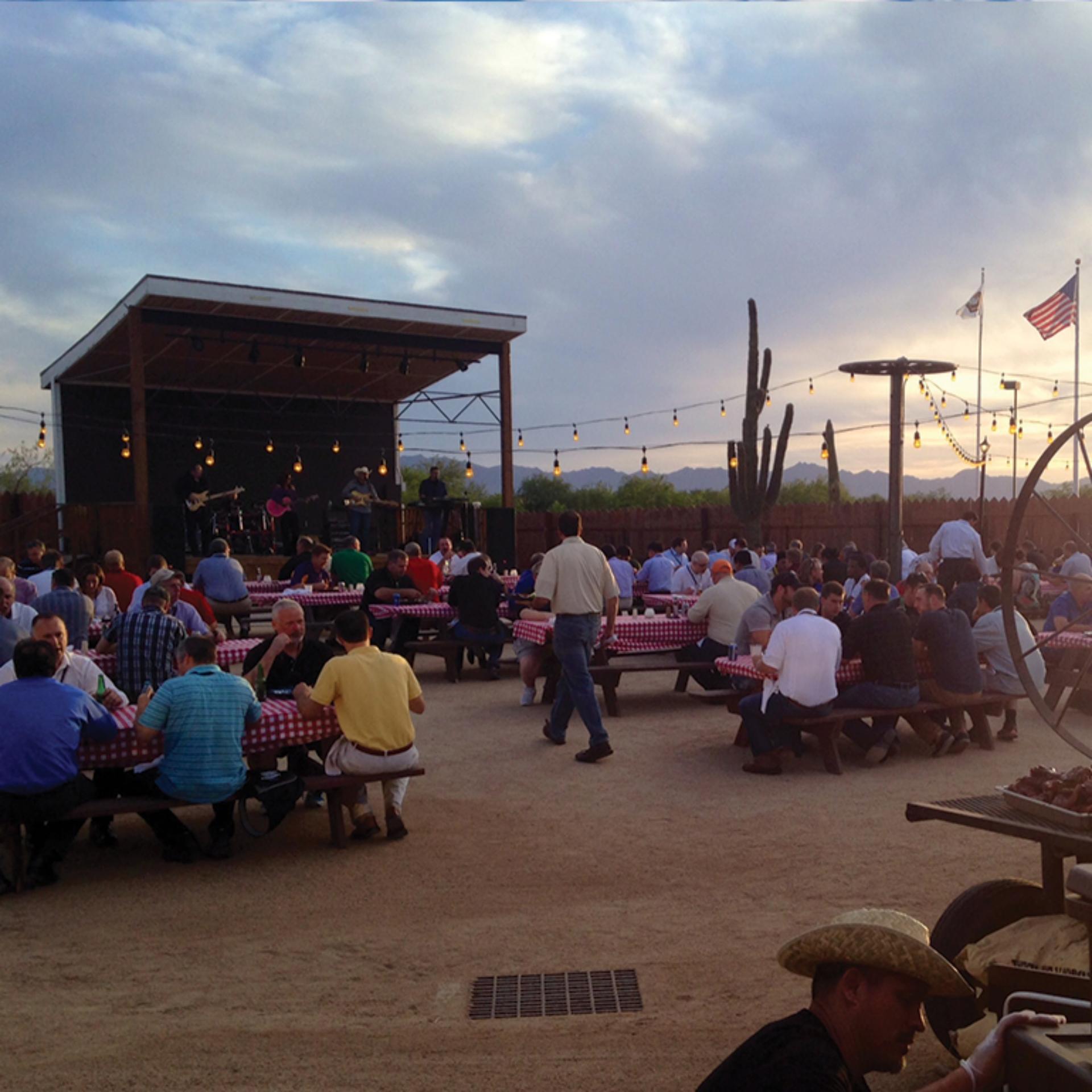 Wagon Wheel Plaza