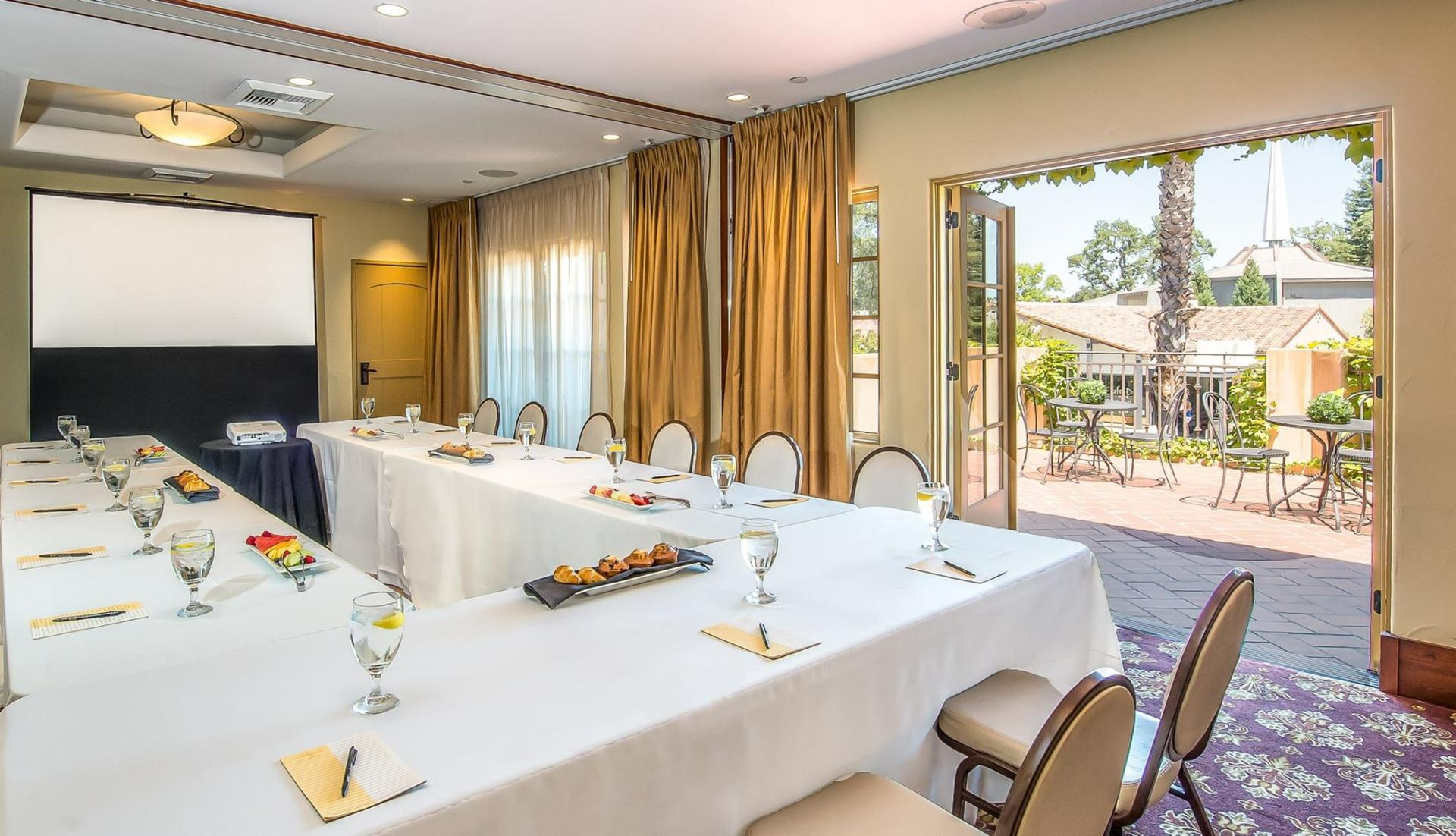 Monte Sereno Room