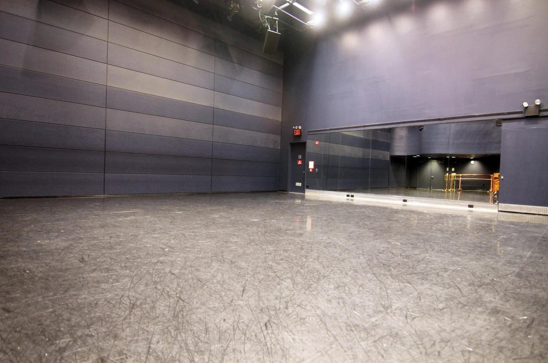 Studio 4
