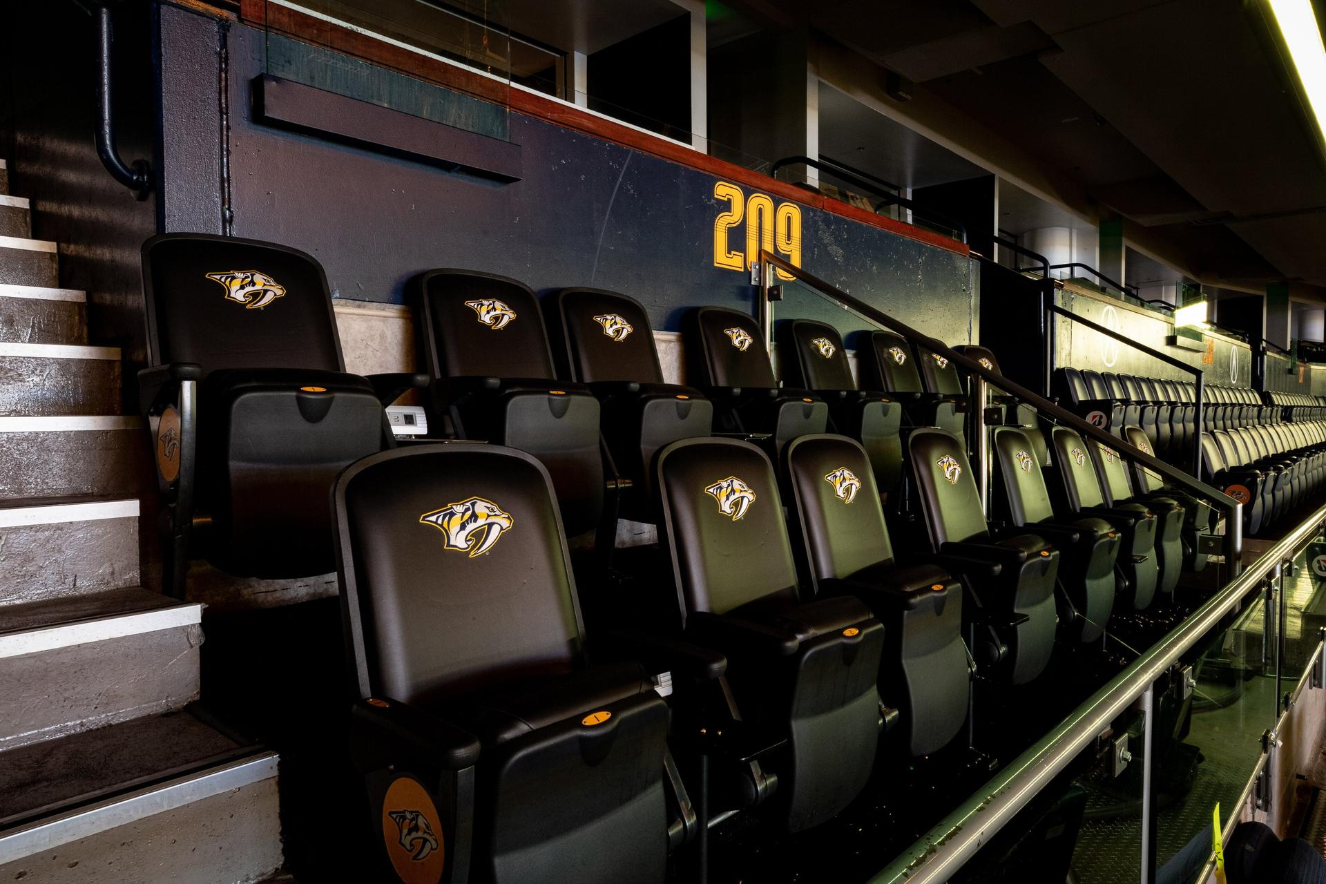 Loge Box