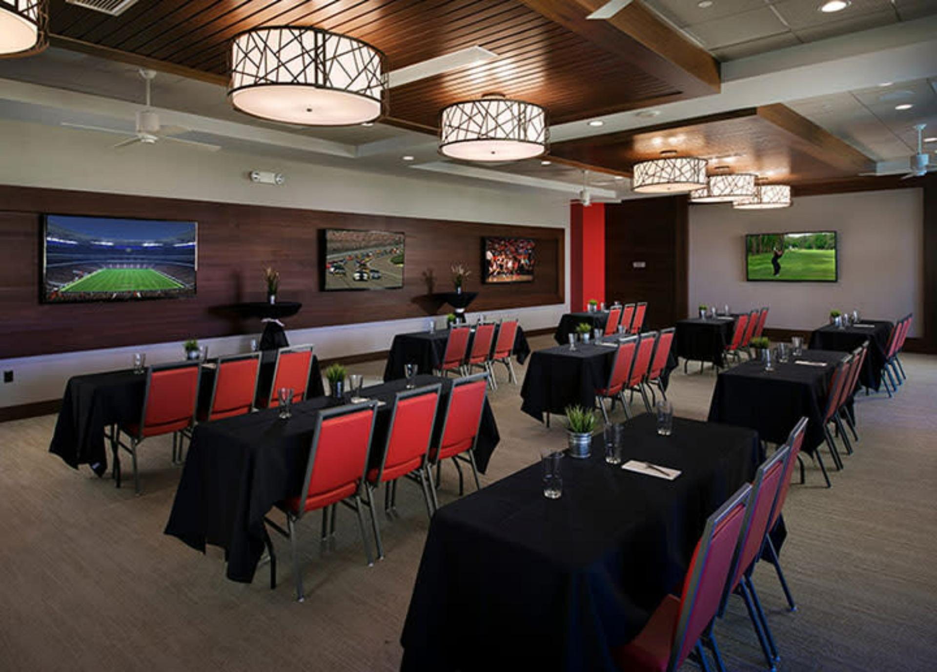 Signature Room 1