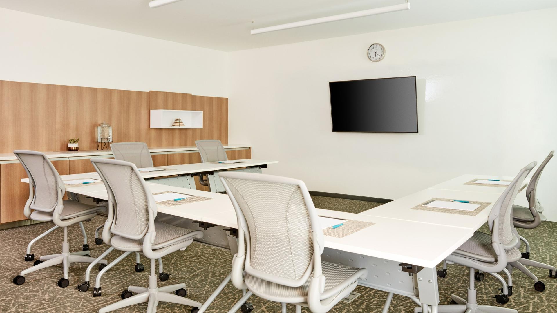 Pierce Arrow Boardroom