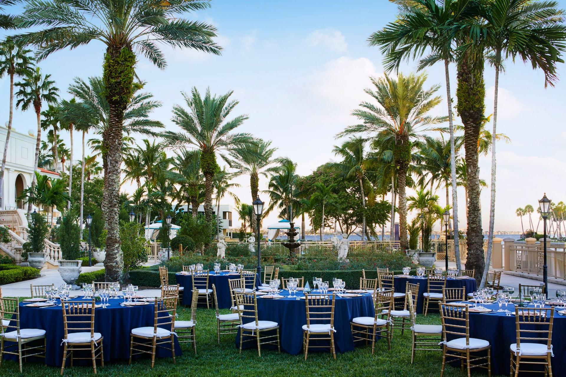 Hotel Lawn