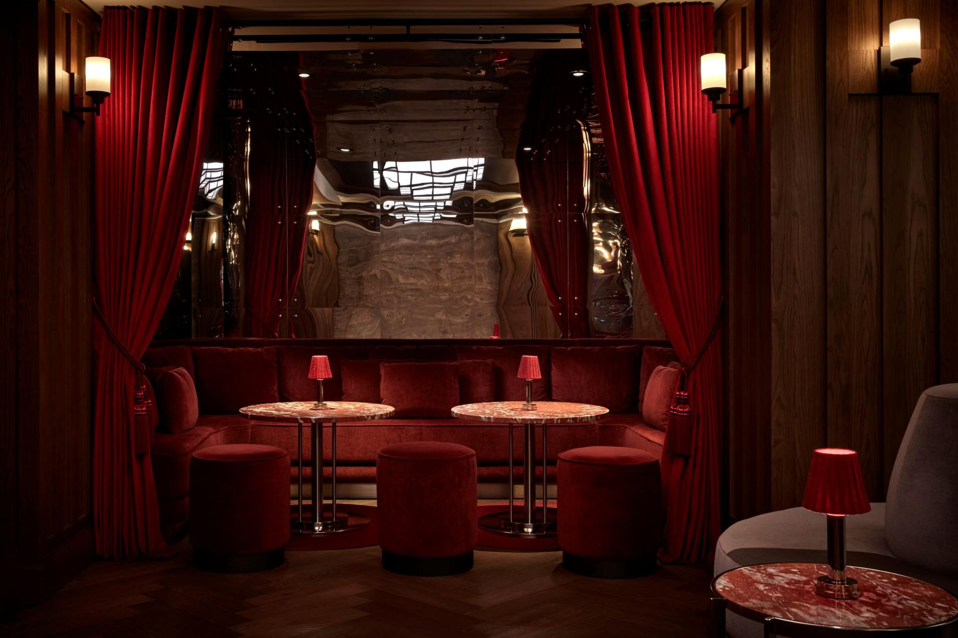 Champagne Booth