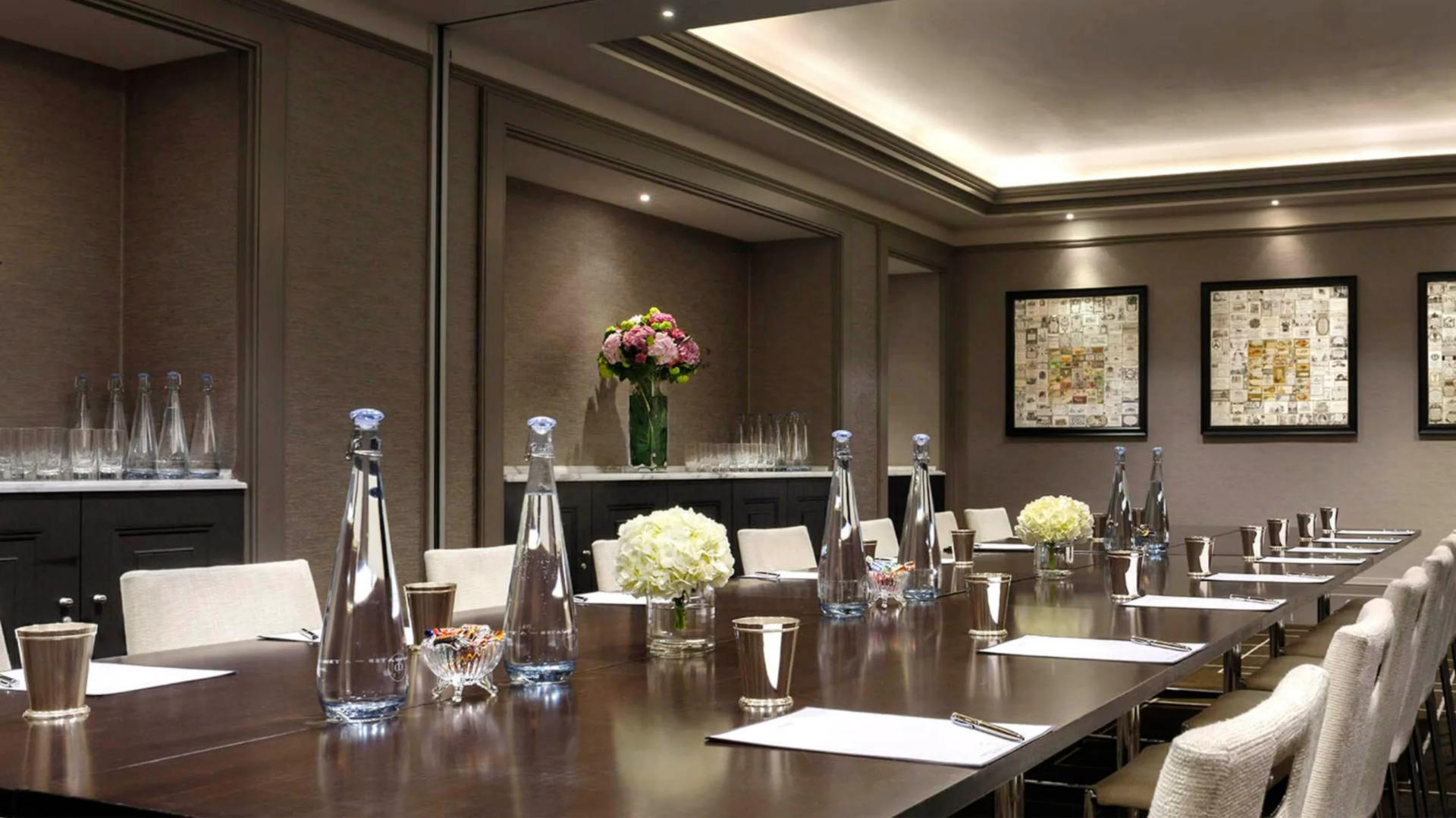 Salon Four