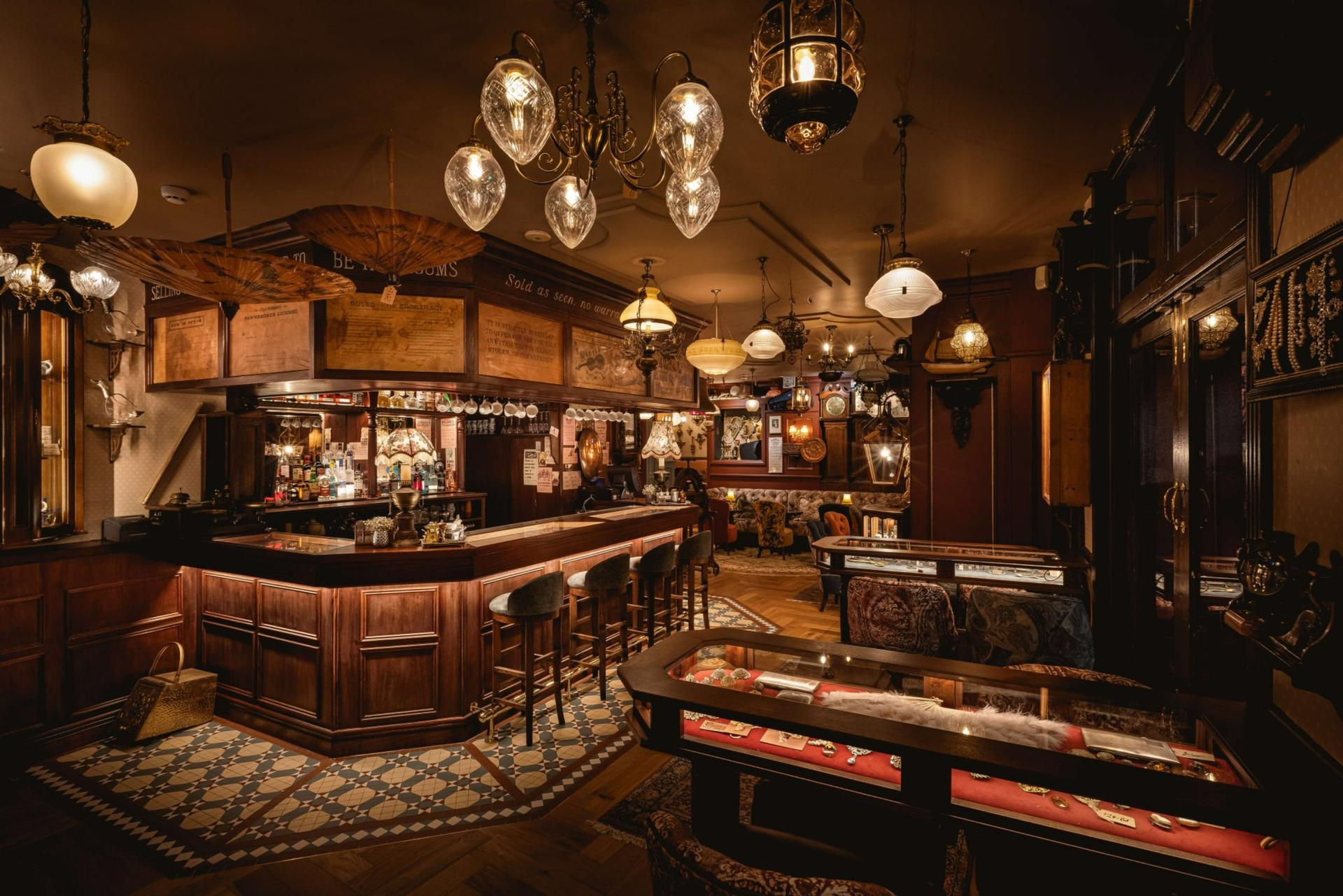 The Pawnbrokers Counter