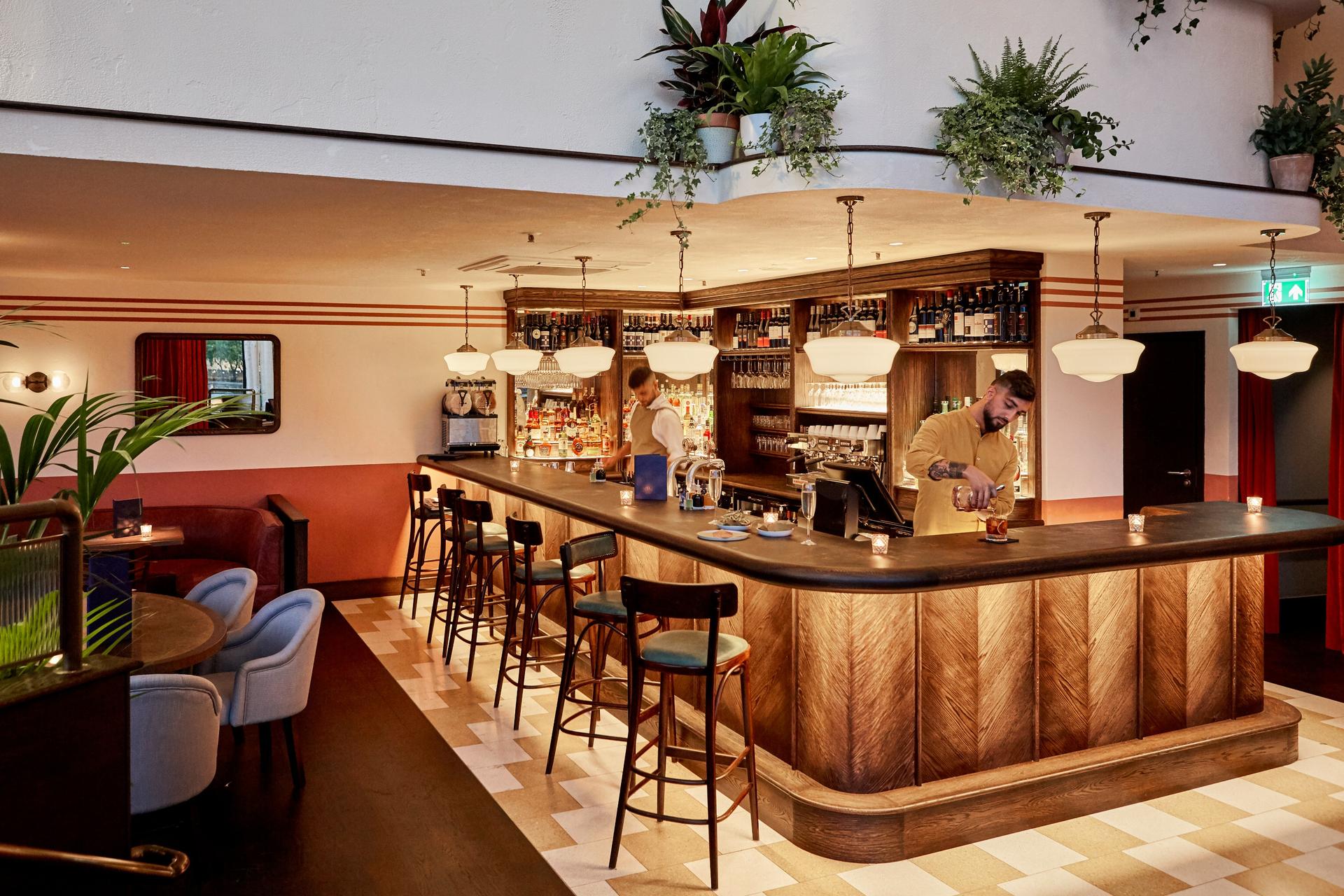 Bar