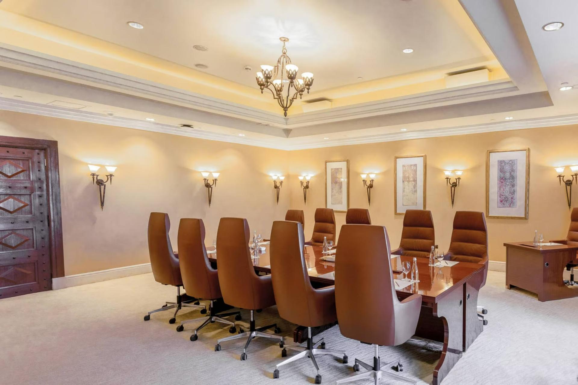 Meeting Room 1 / 2