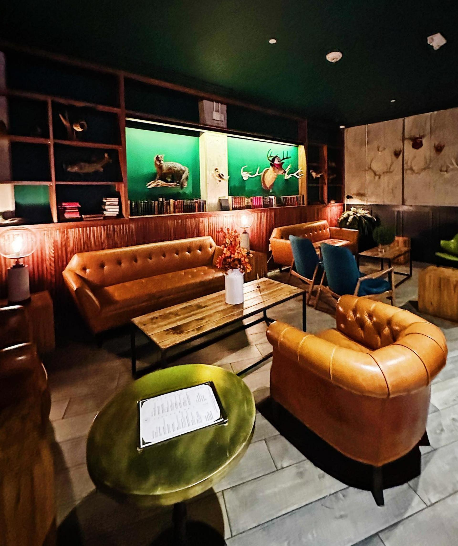 Crimson Hunting Room
