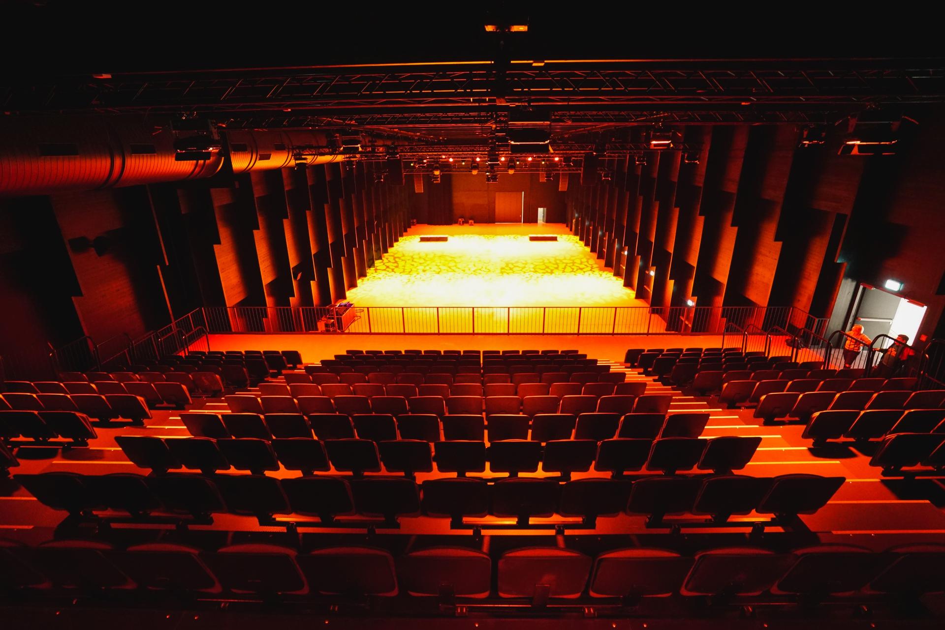 Full Buyout of Halle 622
