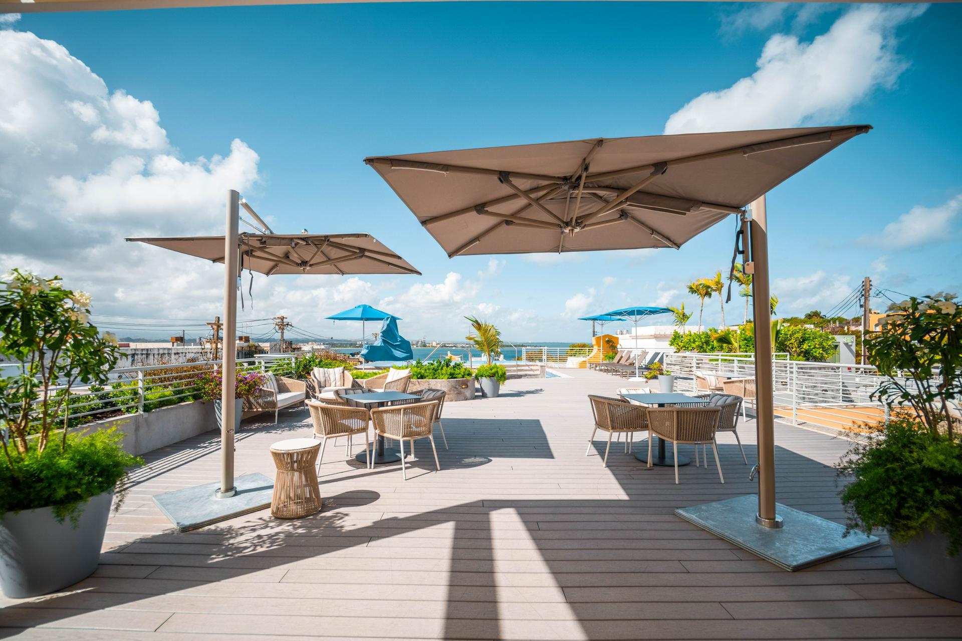 Rooftop Pool Deck