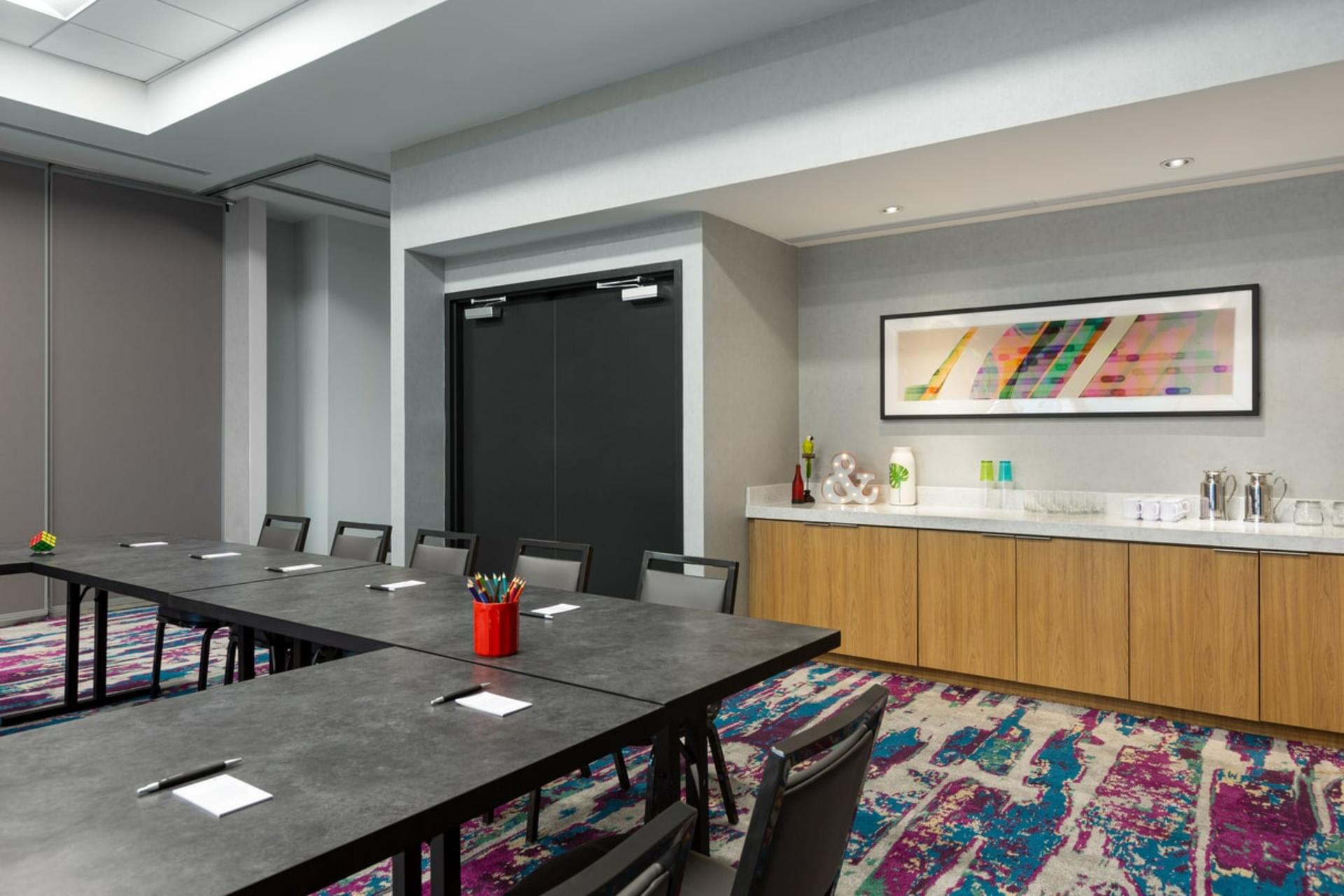 Aloft San Juan Salon 1