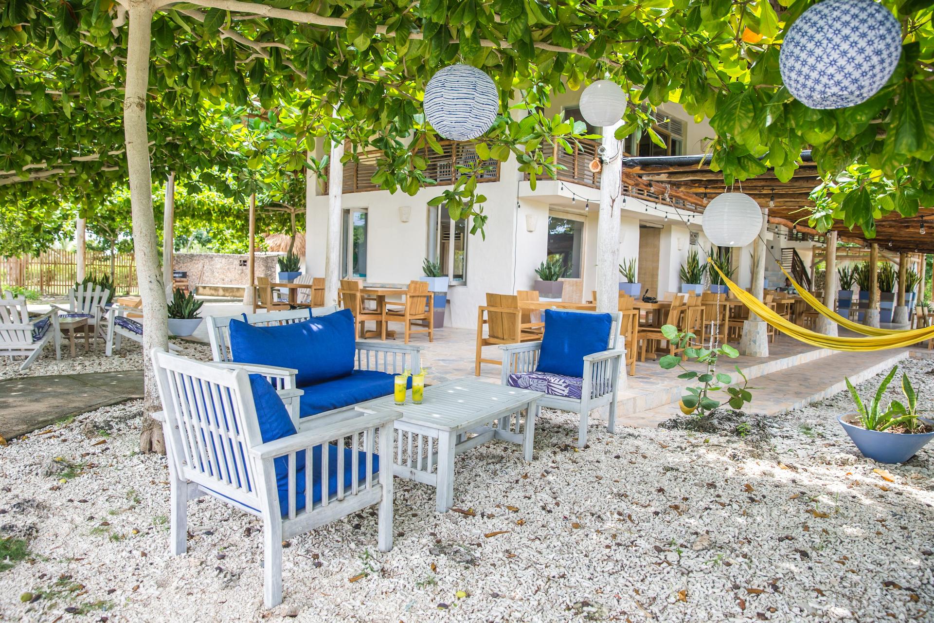 Full Buyout Blue Apple Beach (Daytime Events)