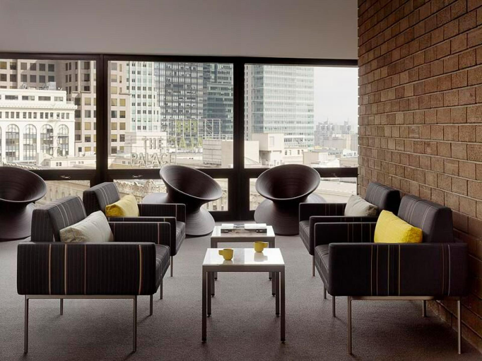 Annex Lounge