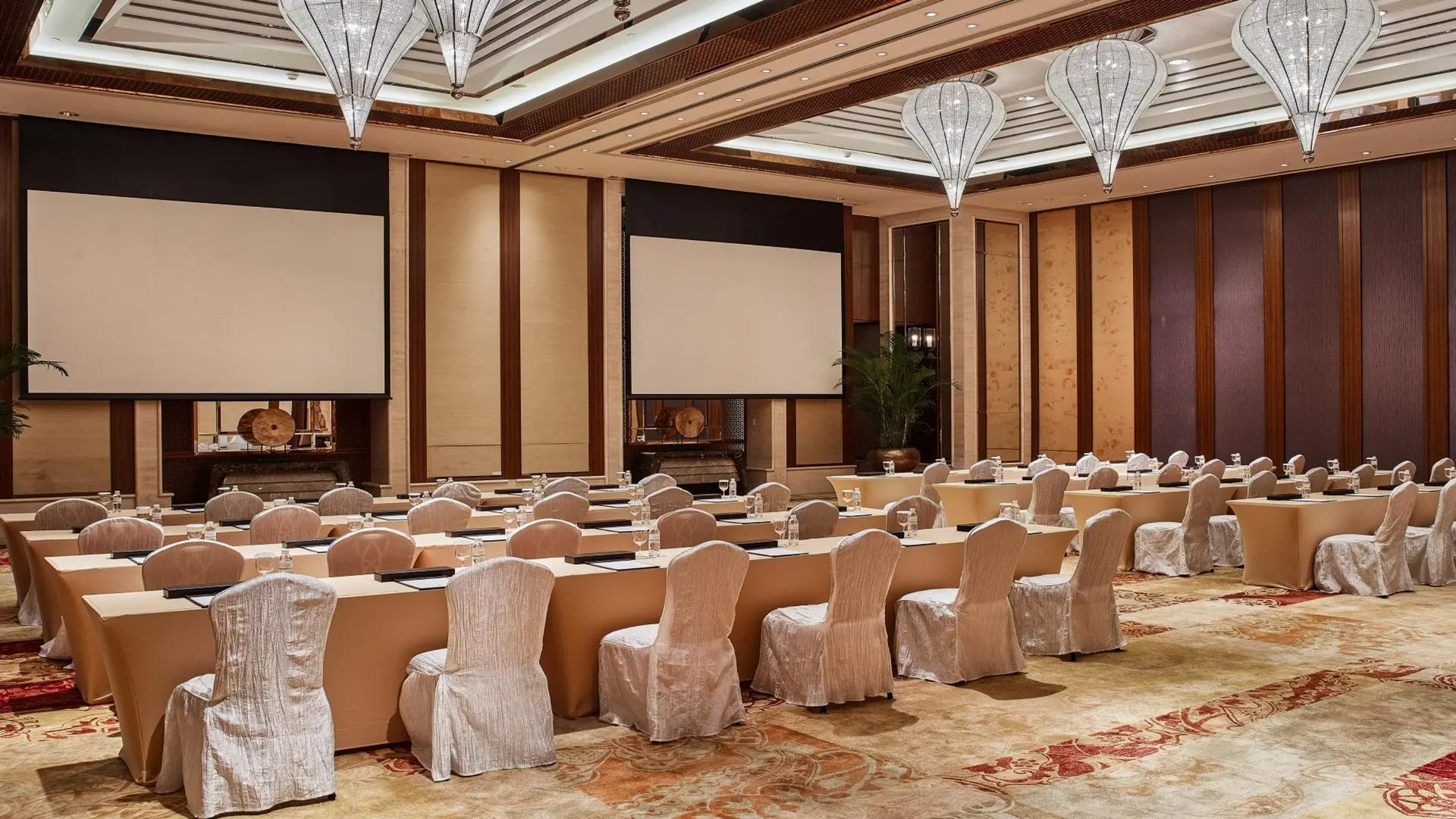 Banyan Rooms