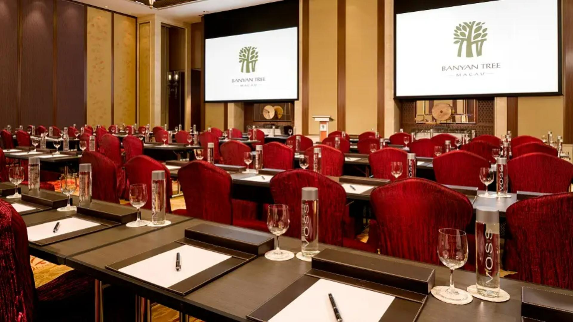 Banyan Room 2