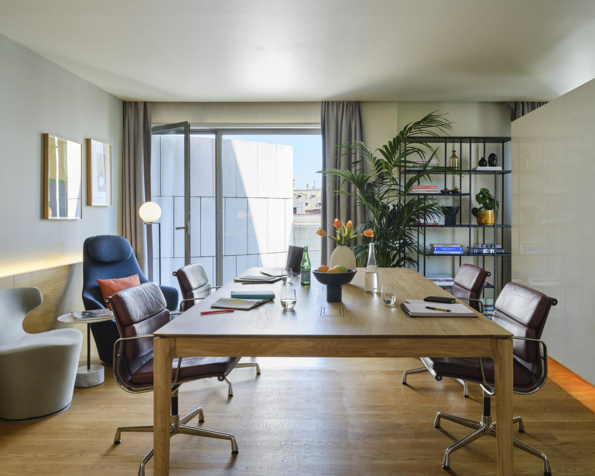 Private Office (25 SQM)