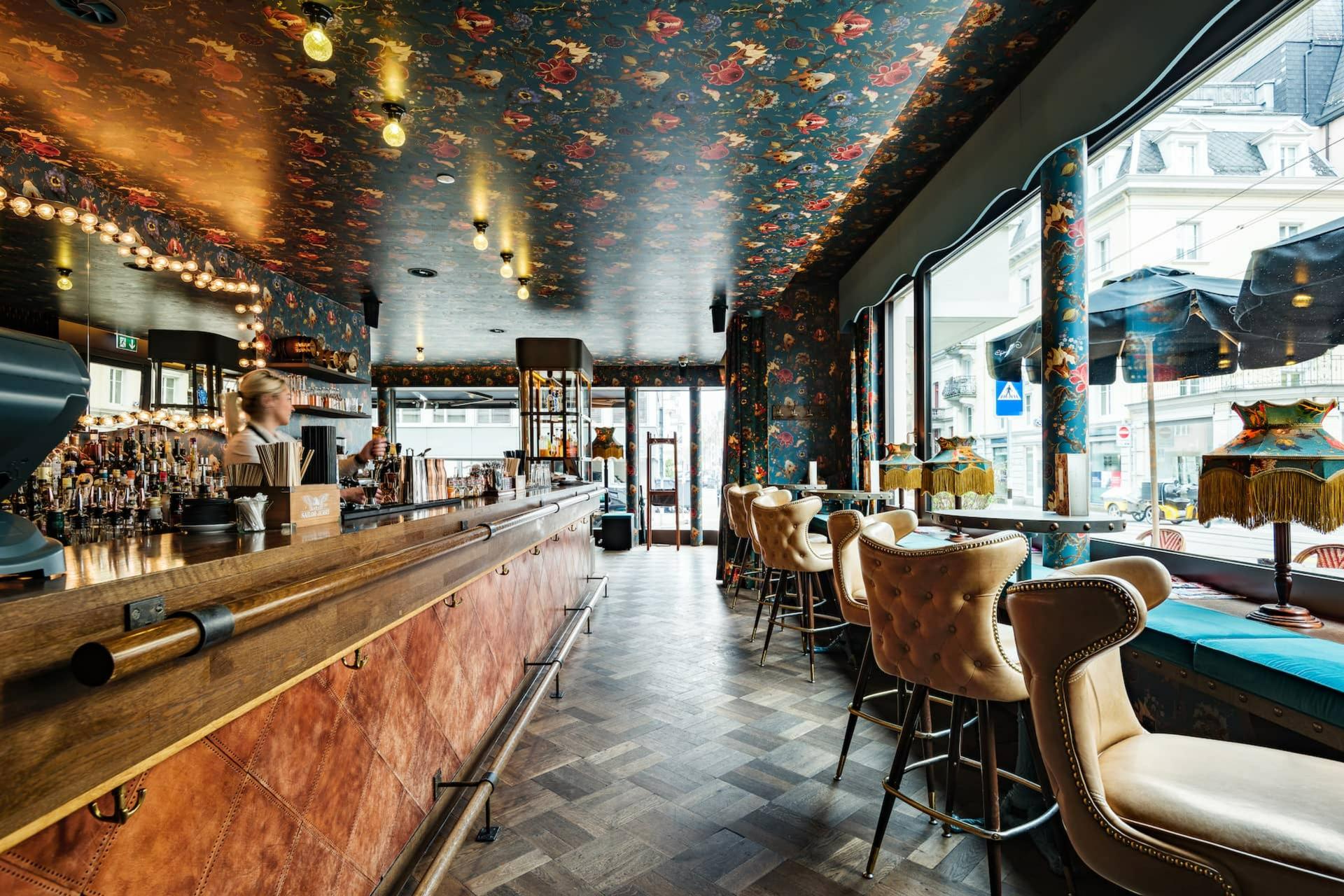 Bar