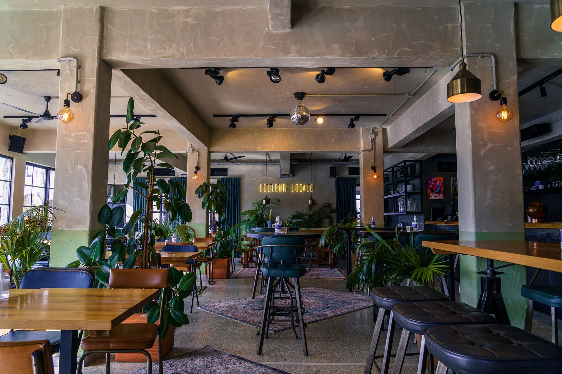 Main Bar