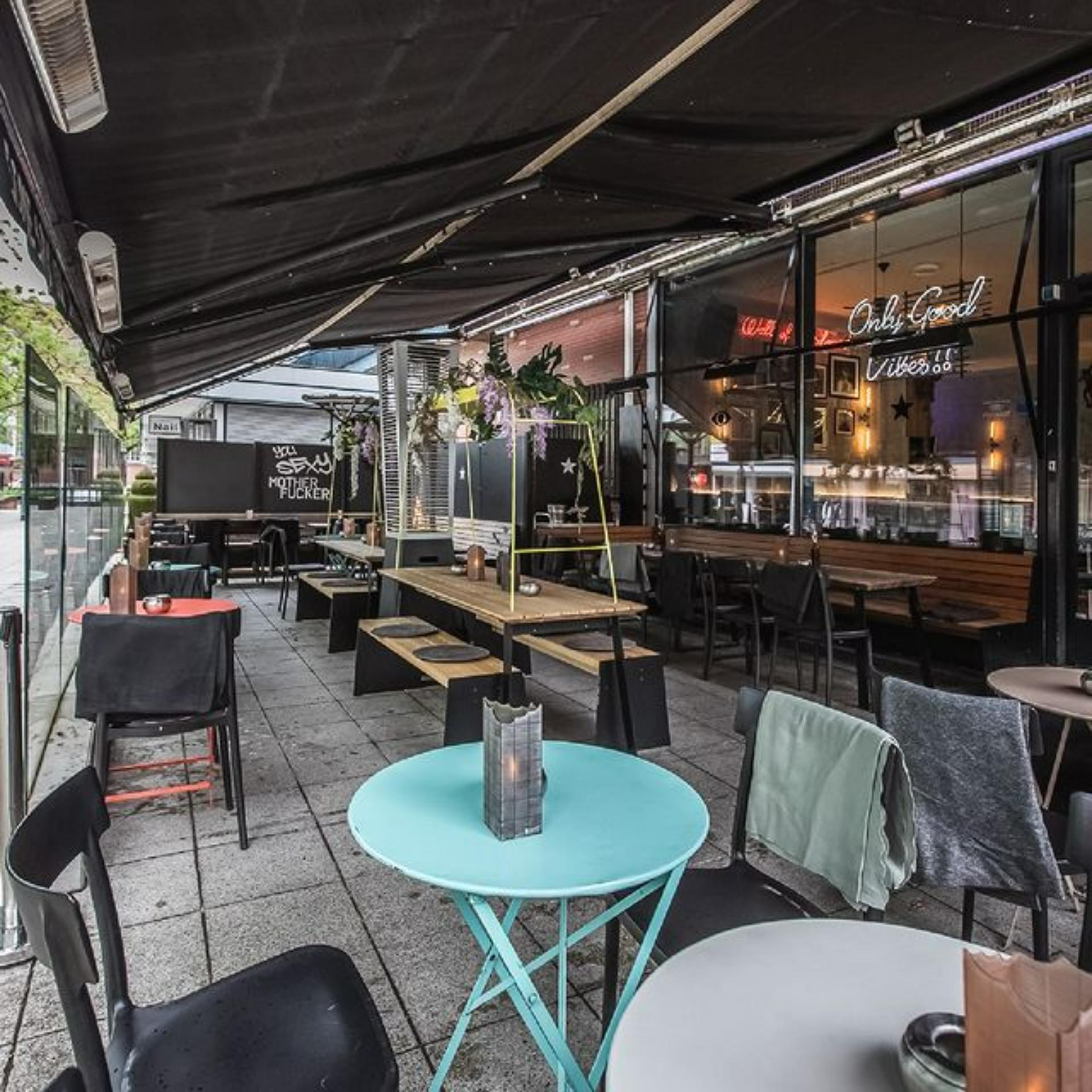 Full Buyout of Bar Helium Frankfurt am Main (Summer)