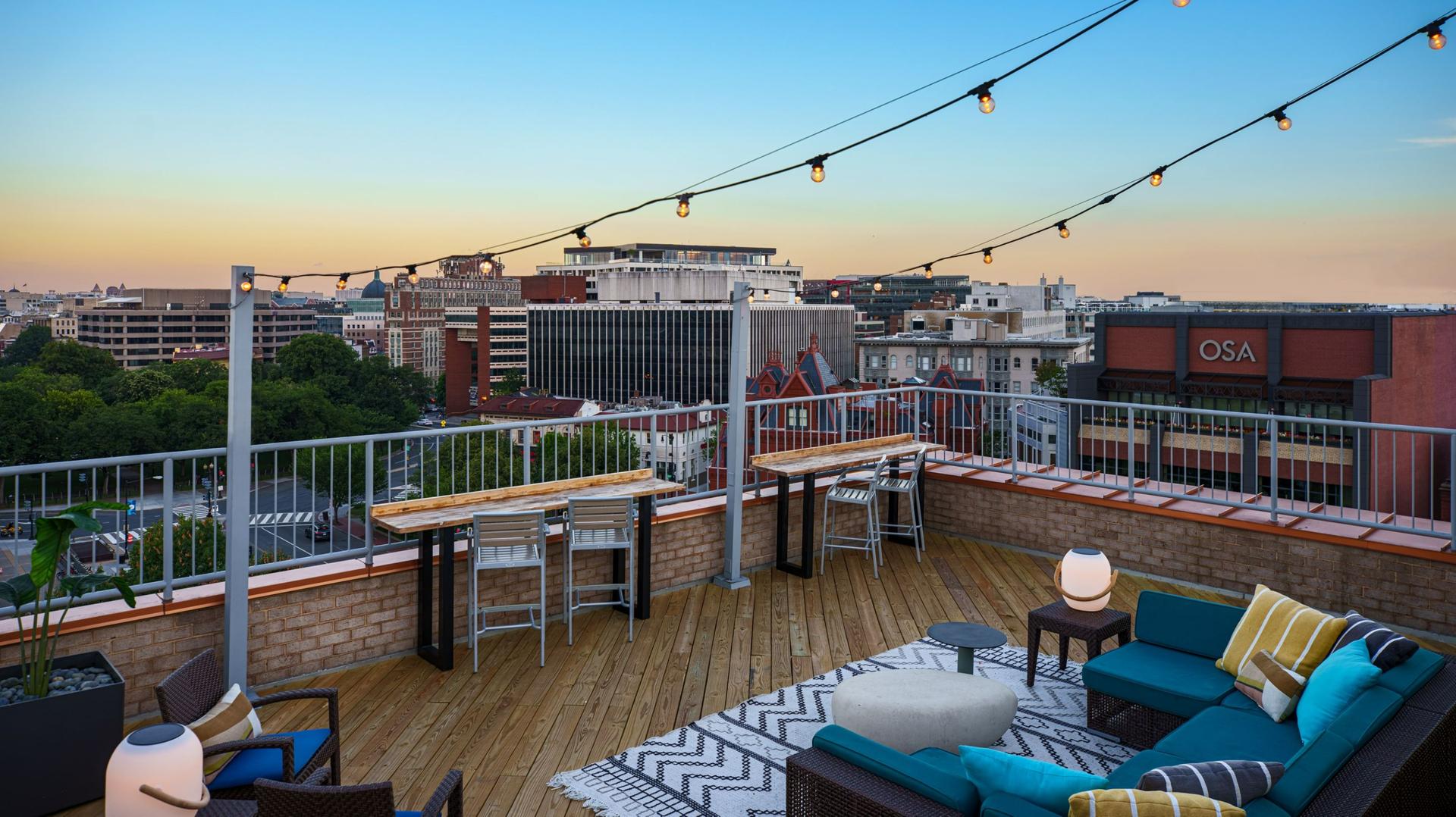 Dupont Deck