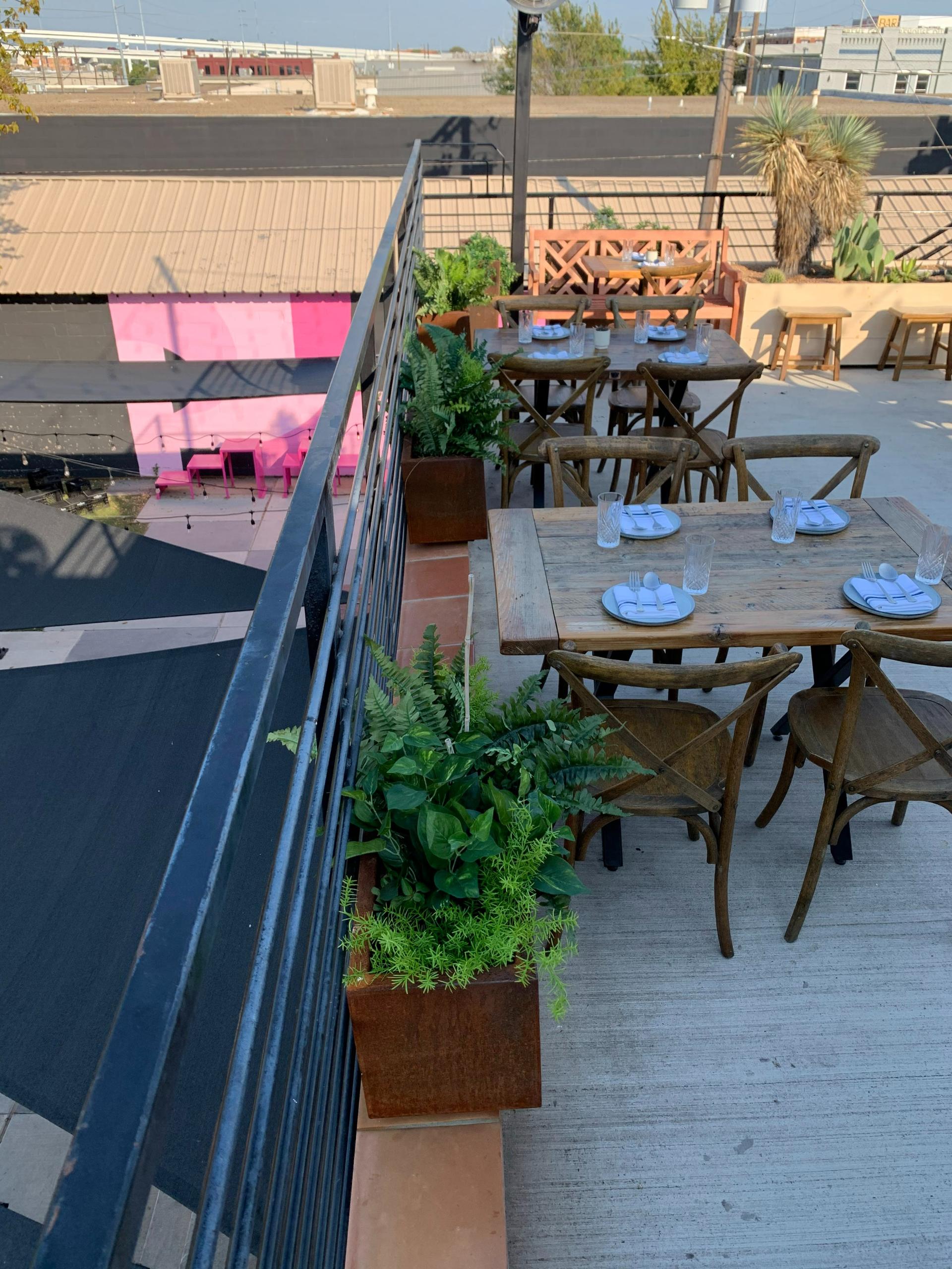 Escondite + Rooftop