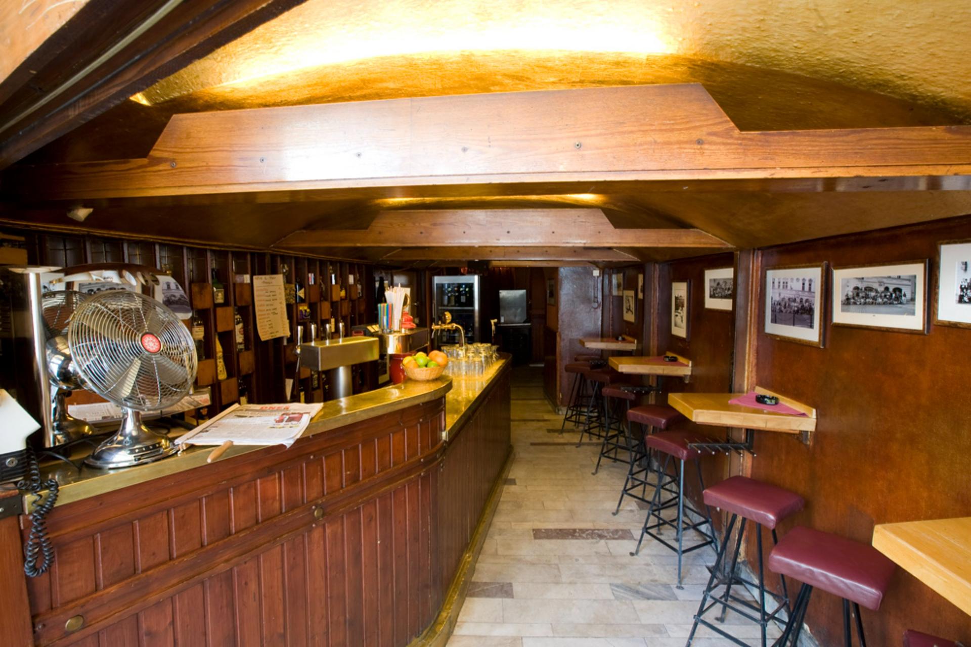 Lower Bar