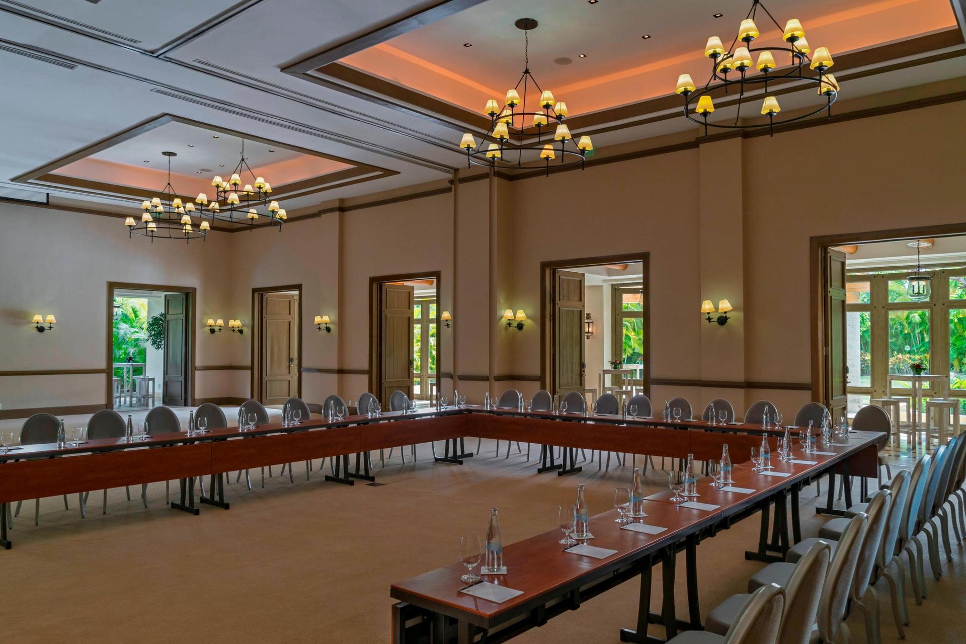 Astor Ballroom IA