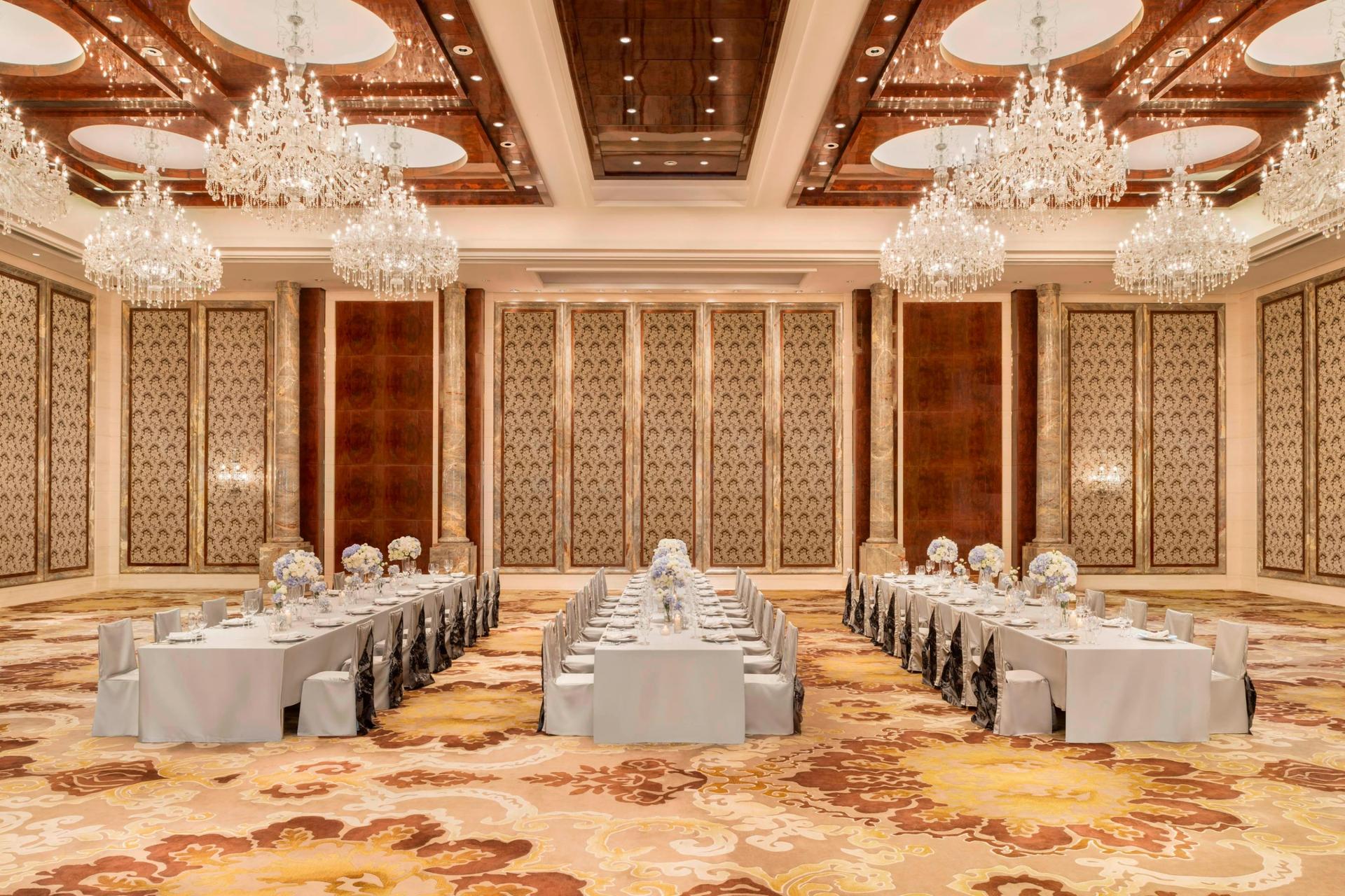 Astoria Room II