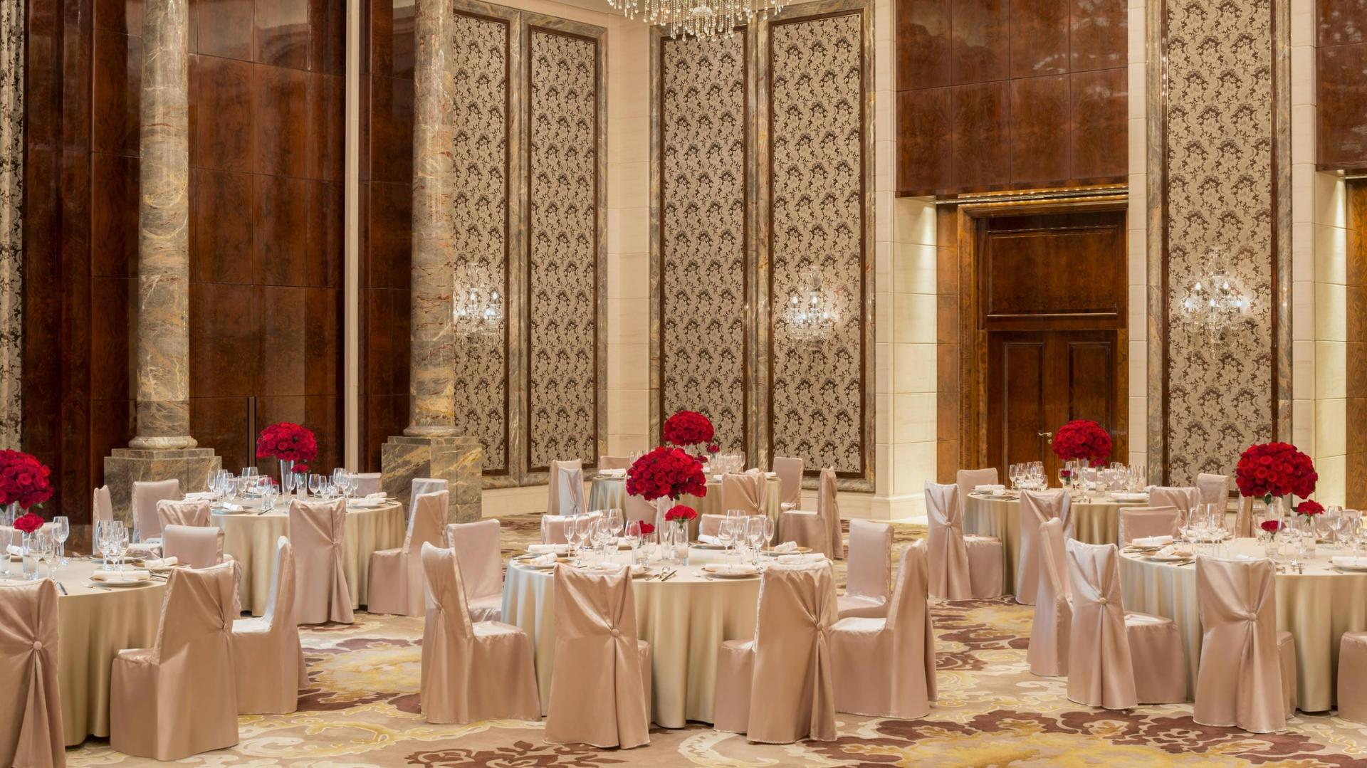 Astoria Room III