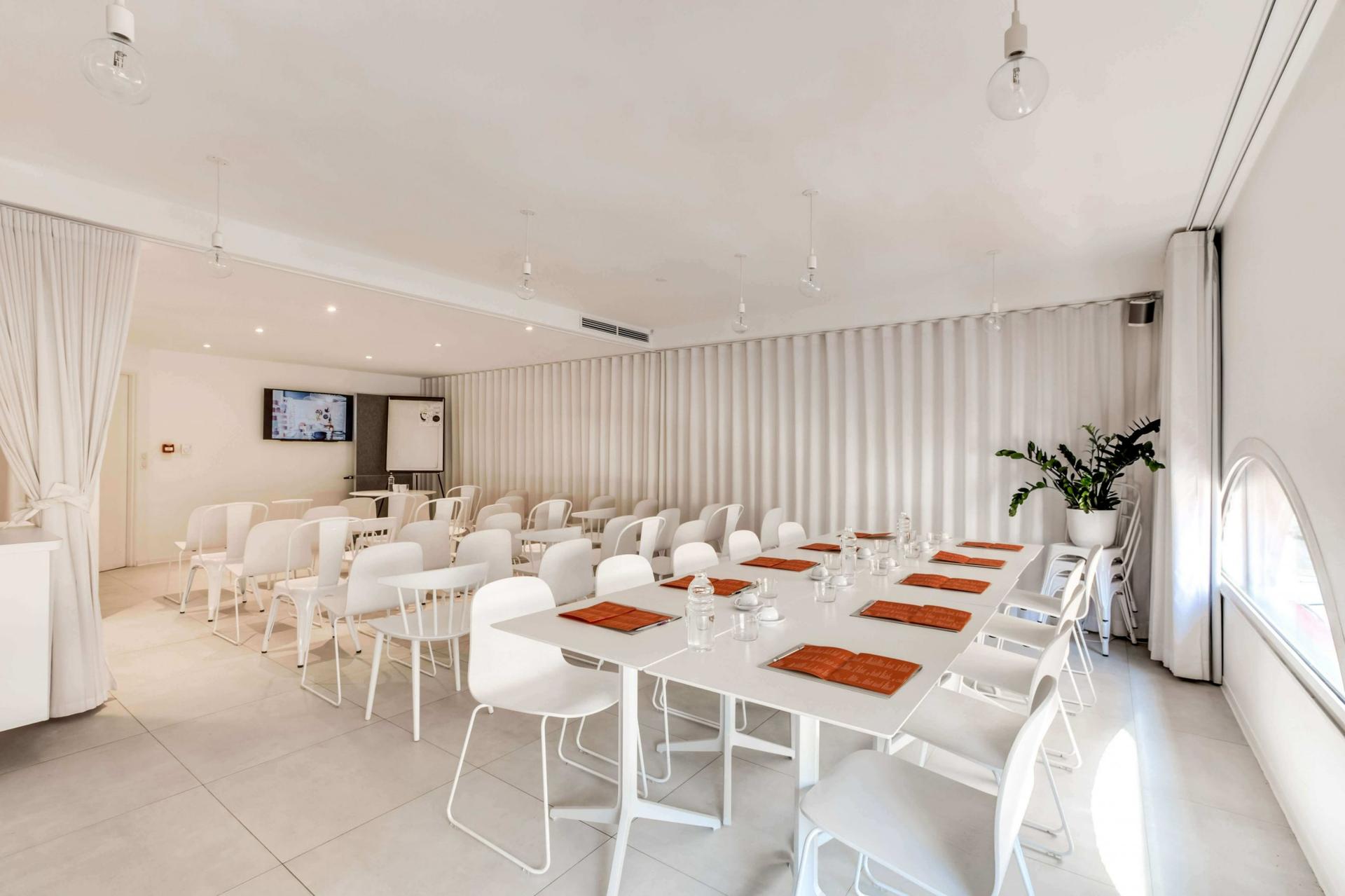 White Room