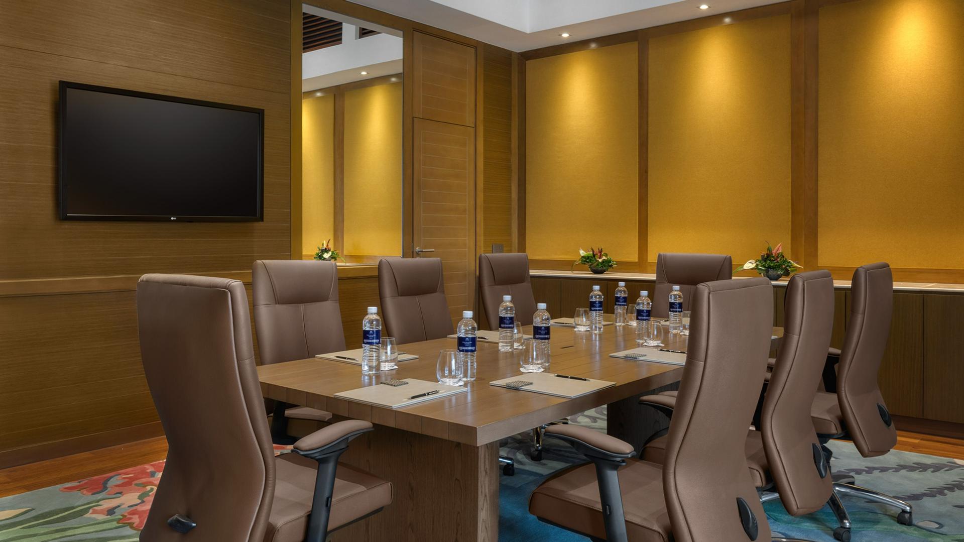Emerald Boardroom