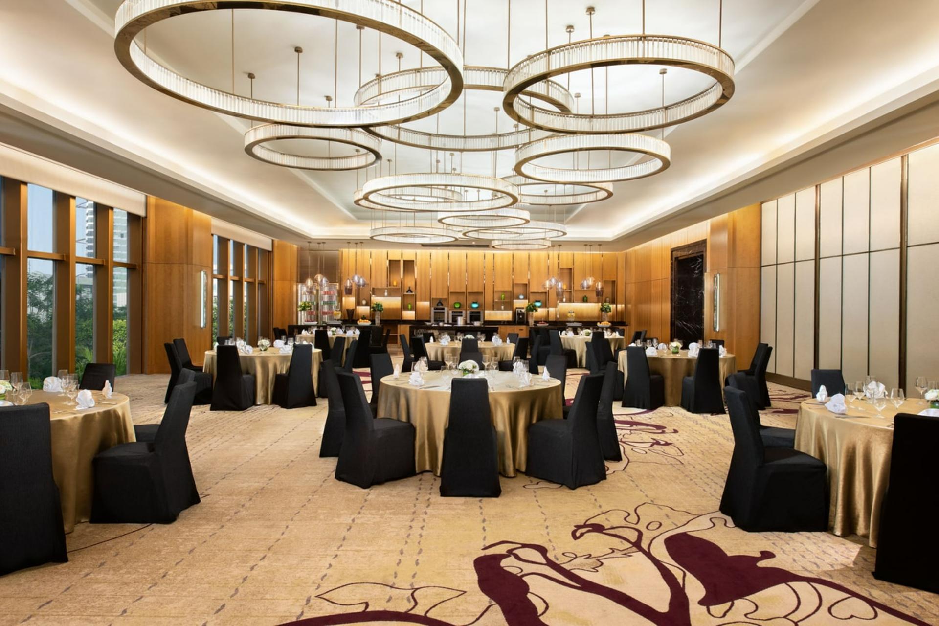 Retreat Lounge